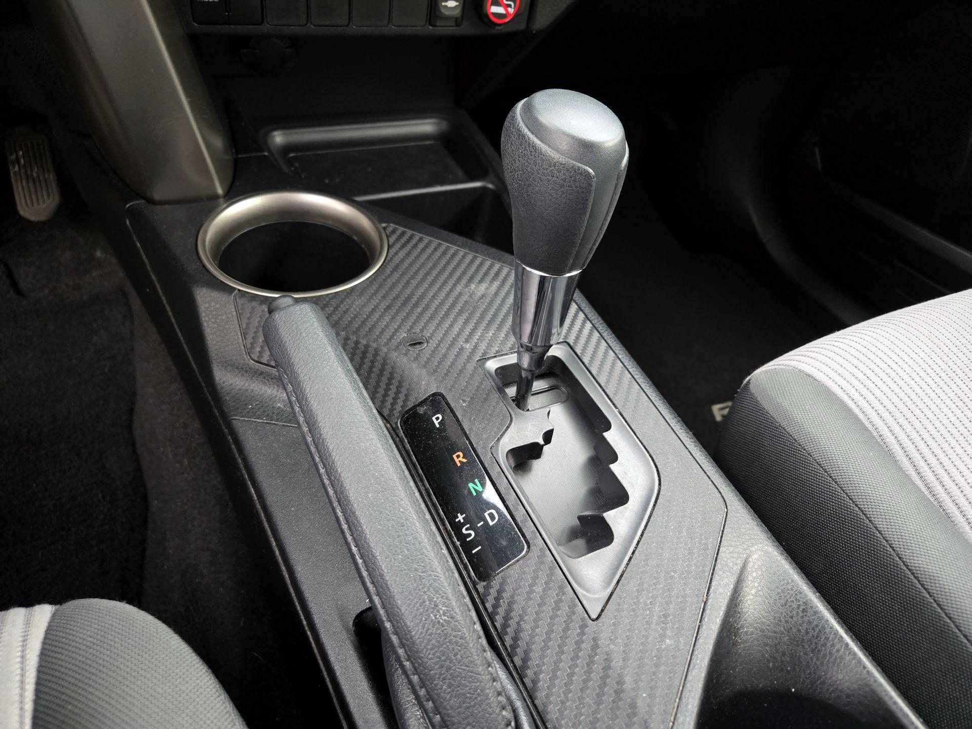 Thumbnail: 2014 Toyota RAV4 - 17