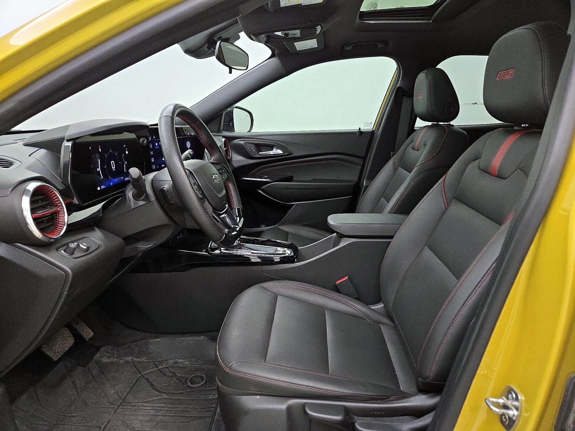 Thumbnail: 2024 Chevrolet Trax - 11