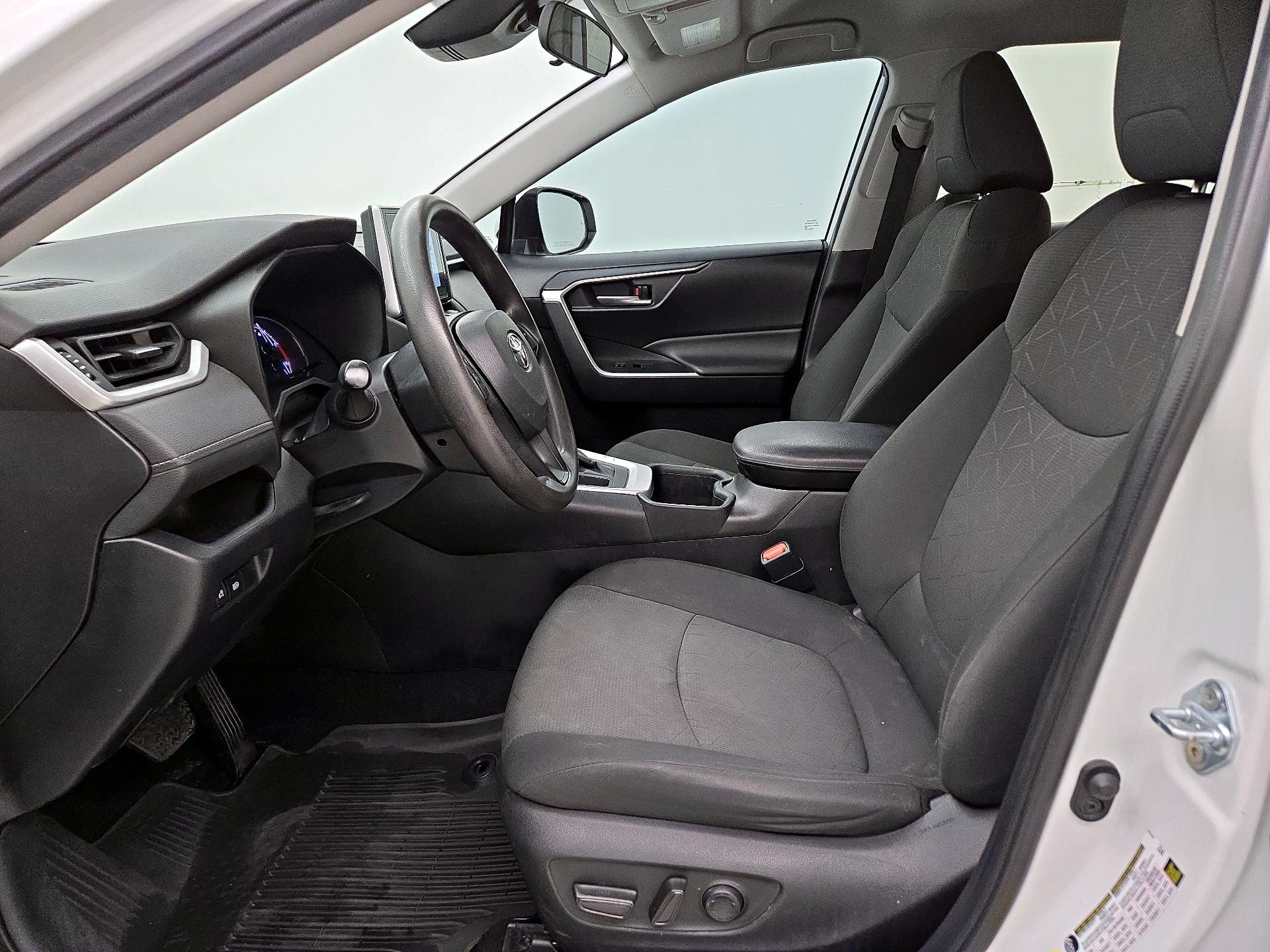 Thumbnail: 2024 Toyota RAV4 - 11