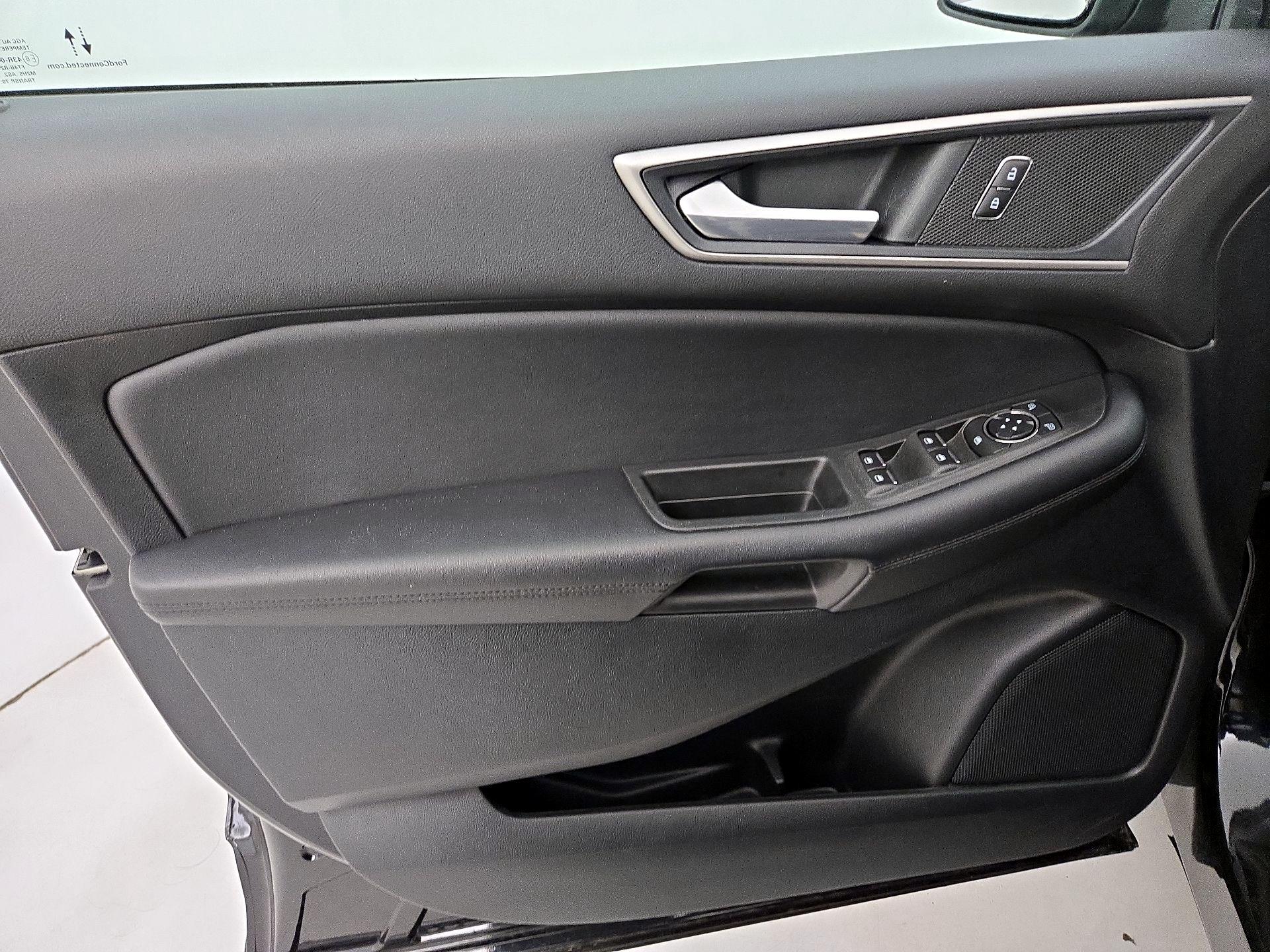 Thumbnail: 2022 Ford Edge - 12