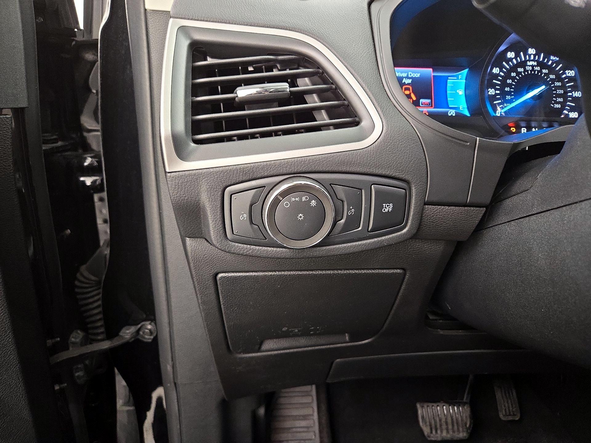 Thumbnail: 2022 Ford Edge - 13