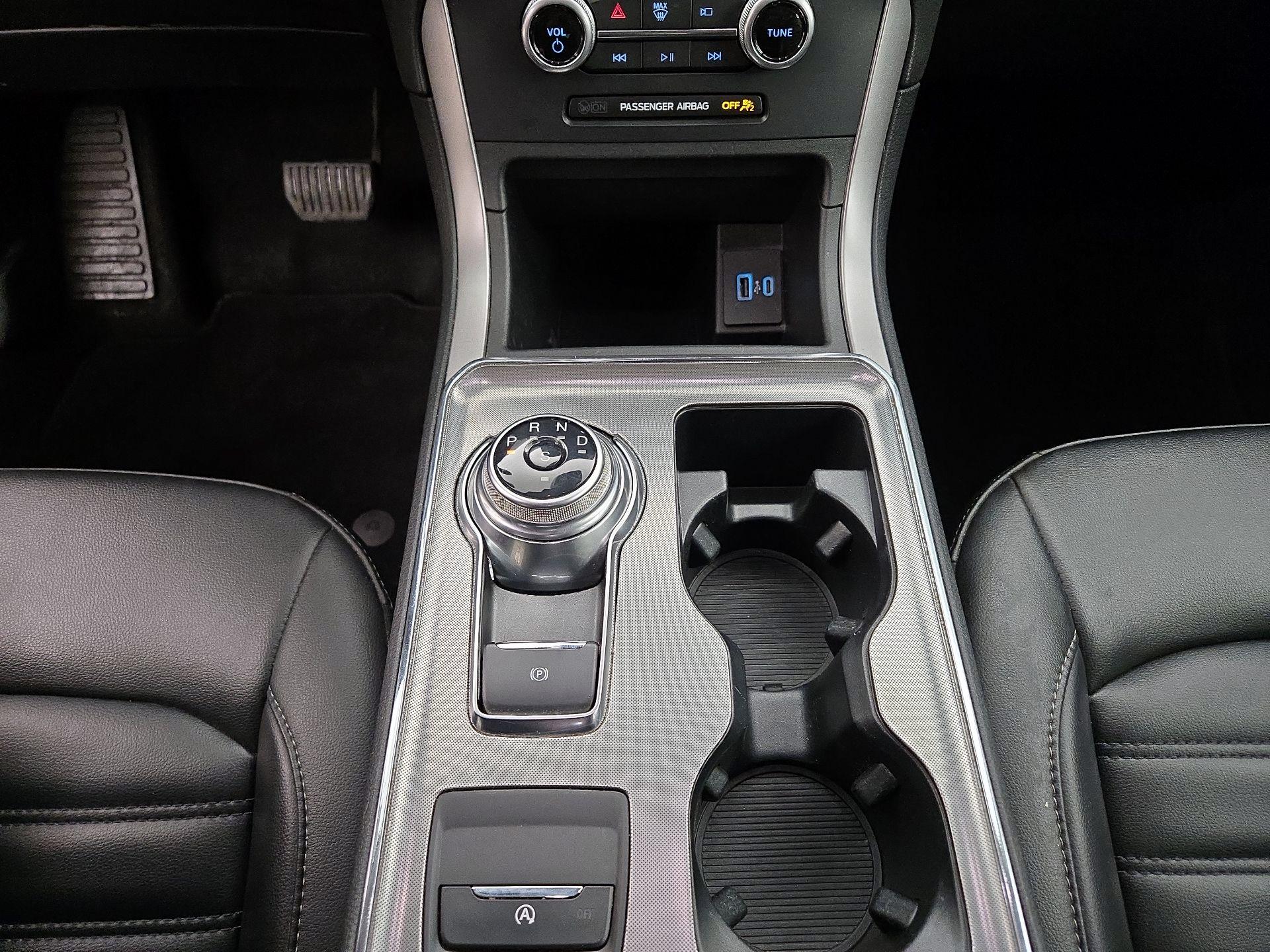 Thumbnail: 2022 Ford Edge - 17