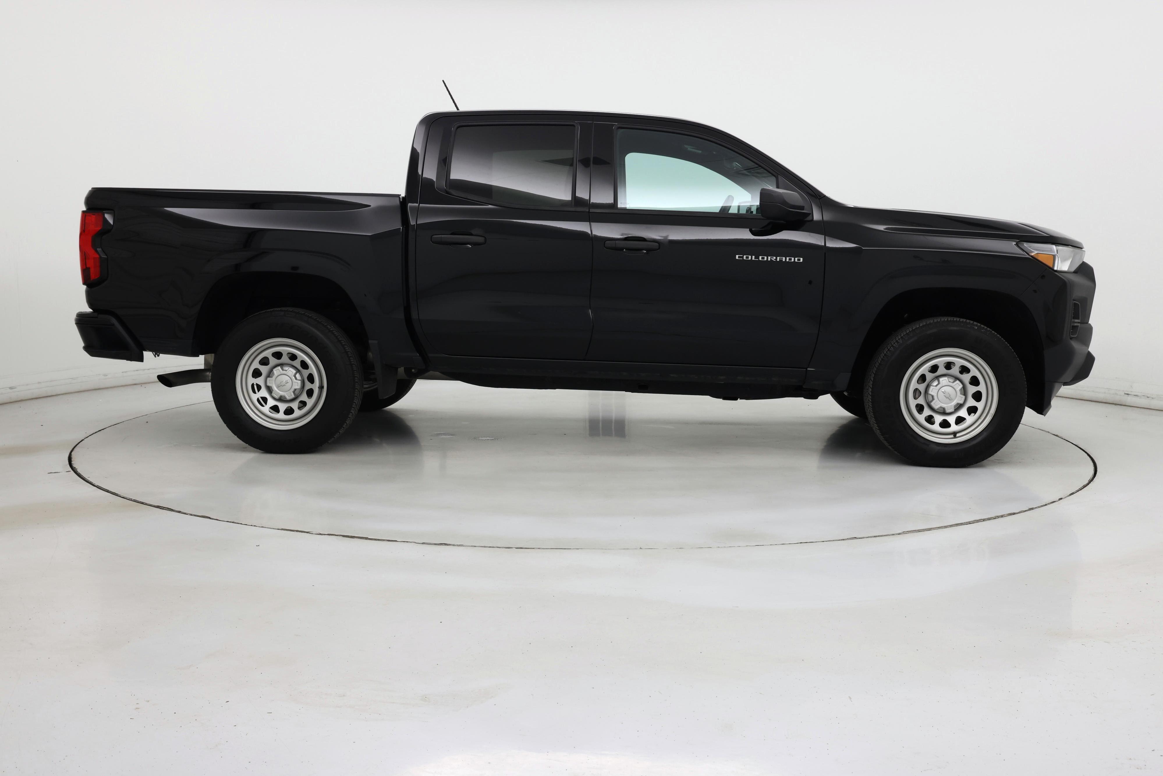 Thumbnail: 2023 Chevrolet Colorado - 7