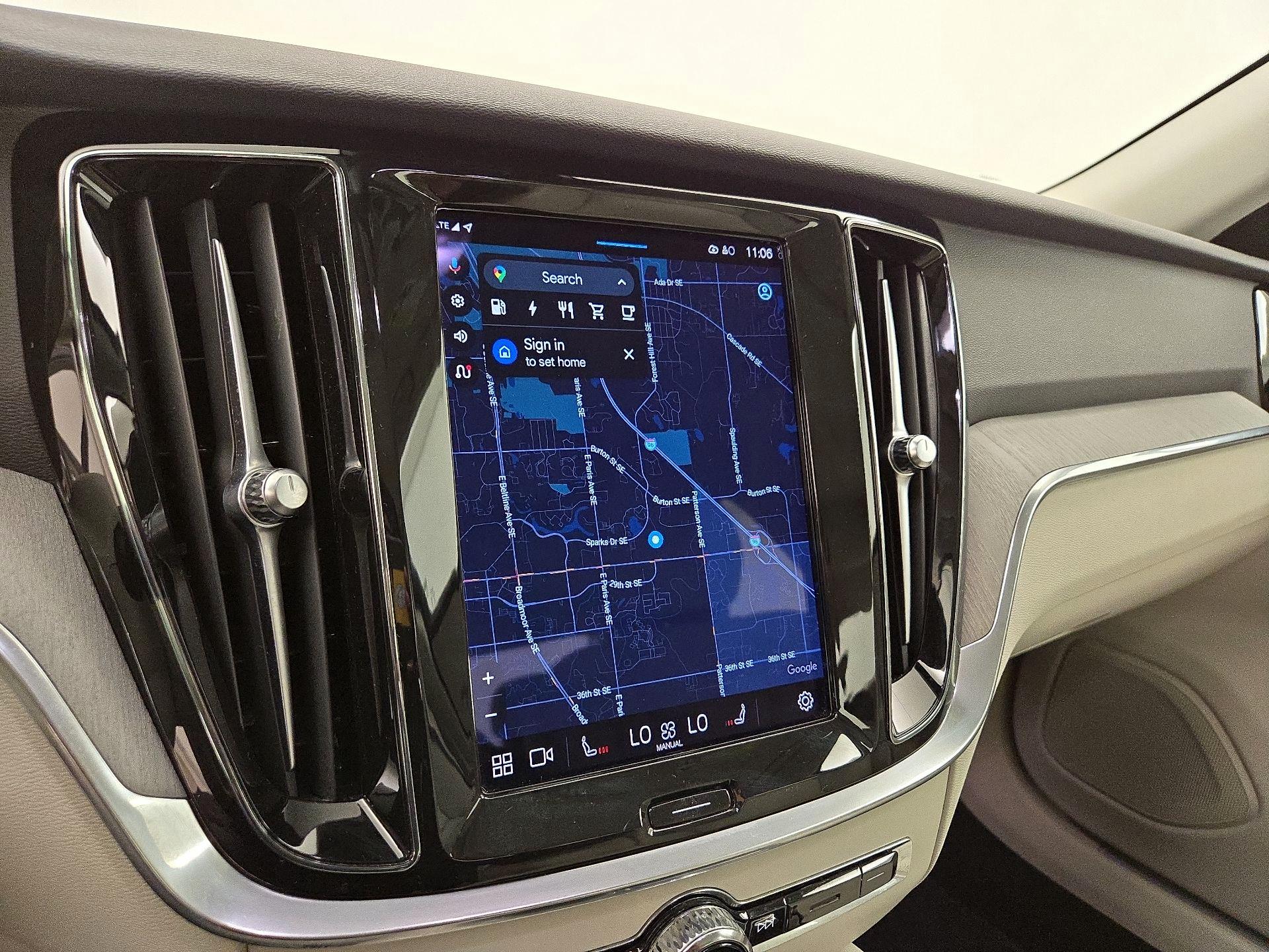 Thumbnail: 2023 Volvo S60 - 14