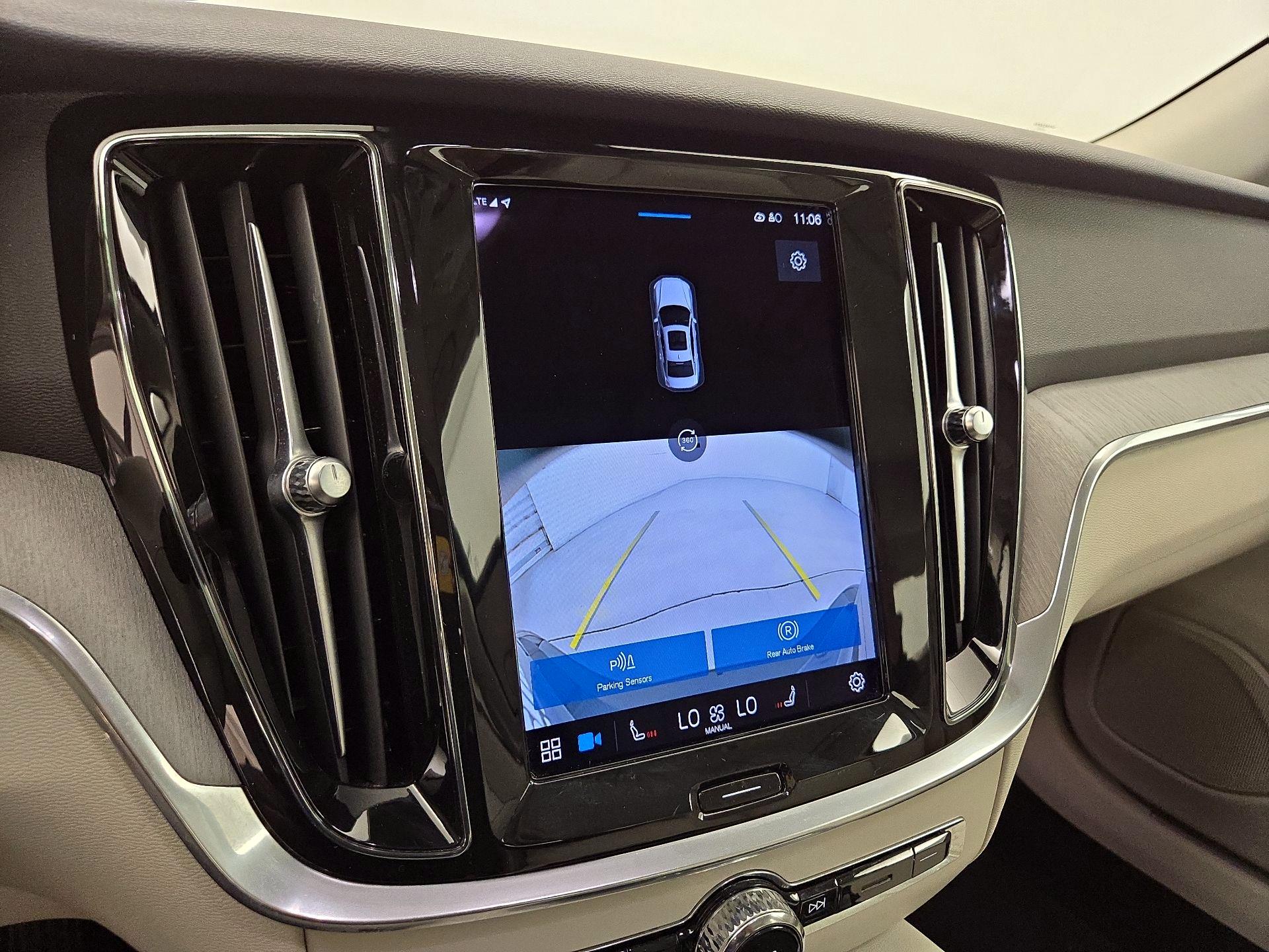 Thumbnail: 2023 Volvo S60 - 15