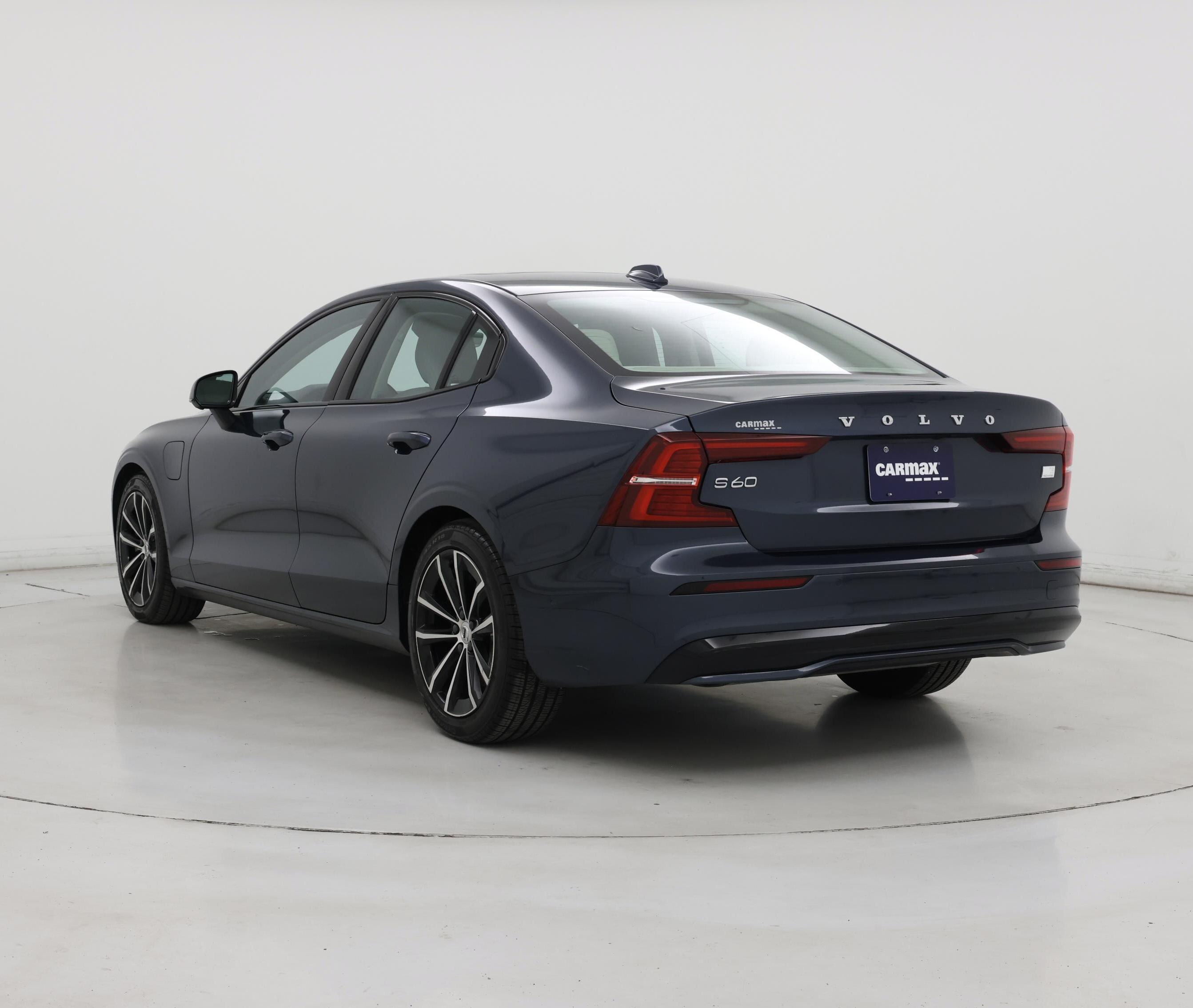 Thumbnail: 2023 Volvo S60 - 2