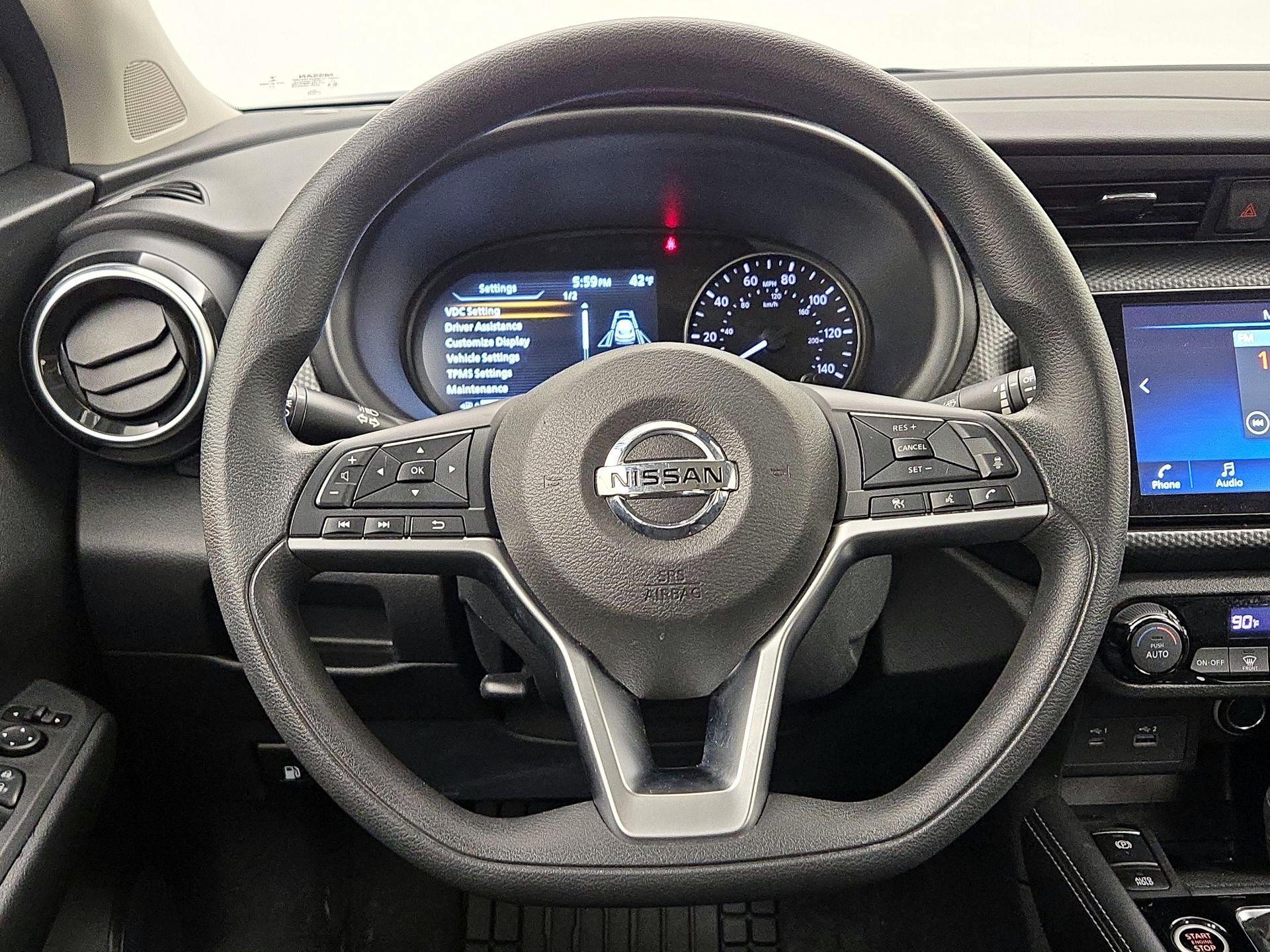 Thumbnail: 2021 Nissan Kicks - 10