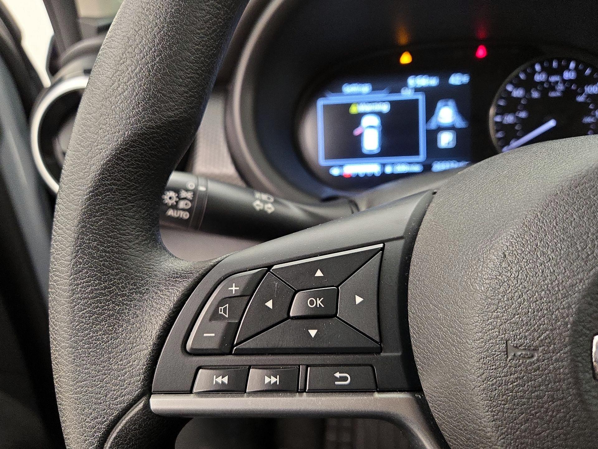 Thumbnail: 2021 Nissan Kicks - 13