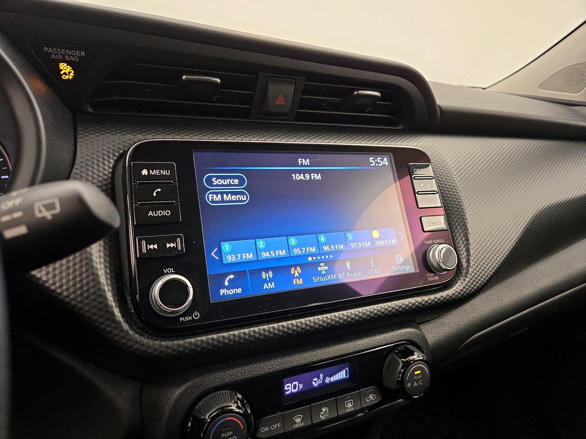 Thumbnail: 2021 Nissan Kicks - 15