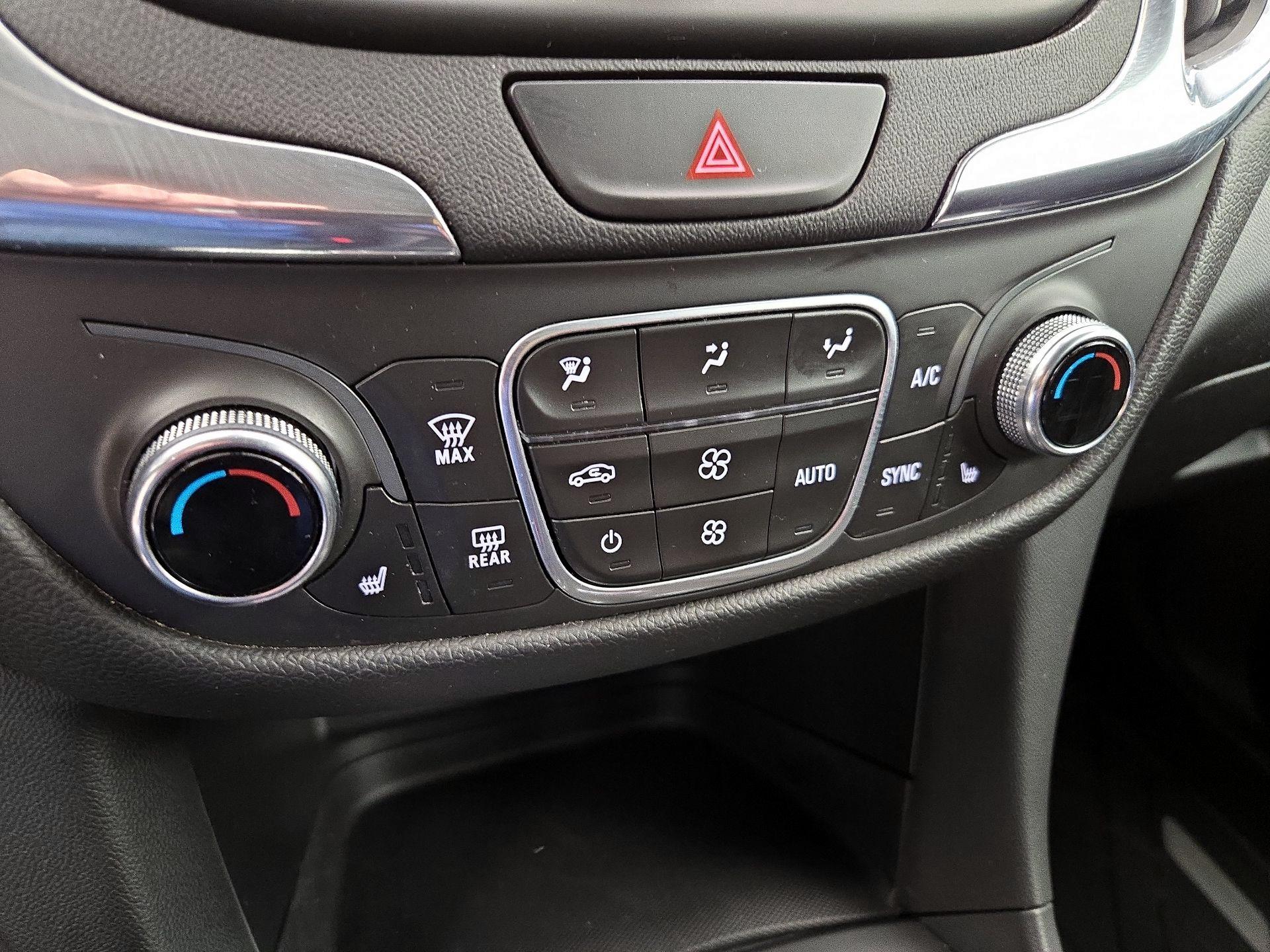 Thumbnail: 2020 Chevrolet Equinox - 16