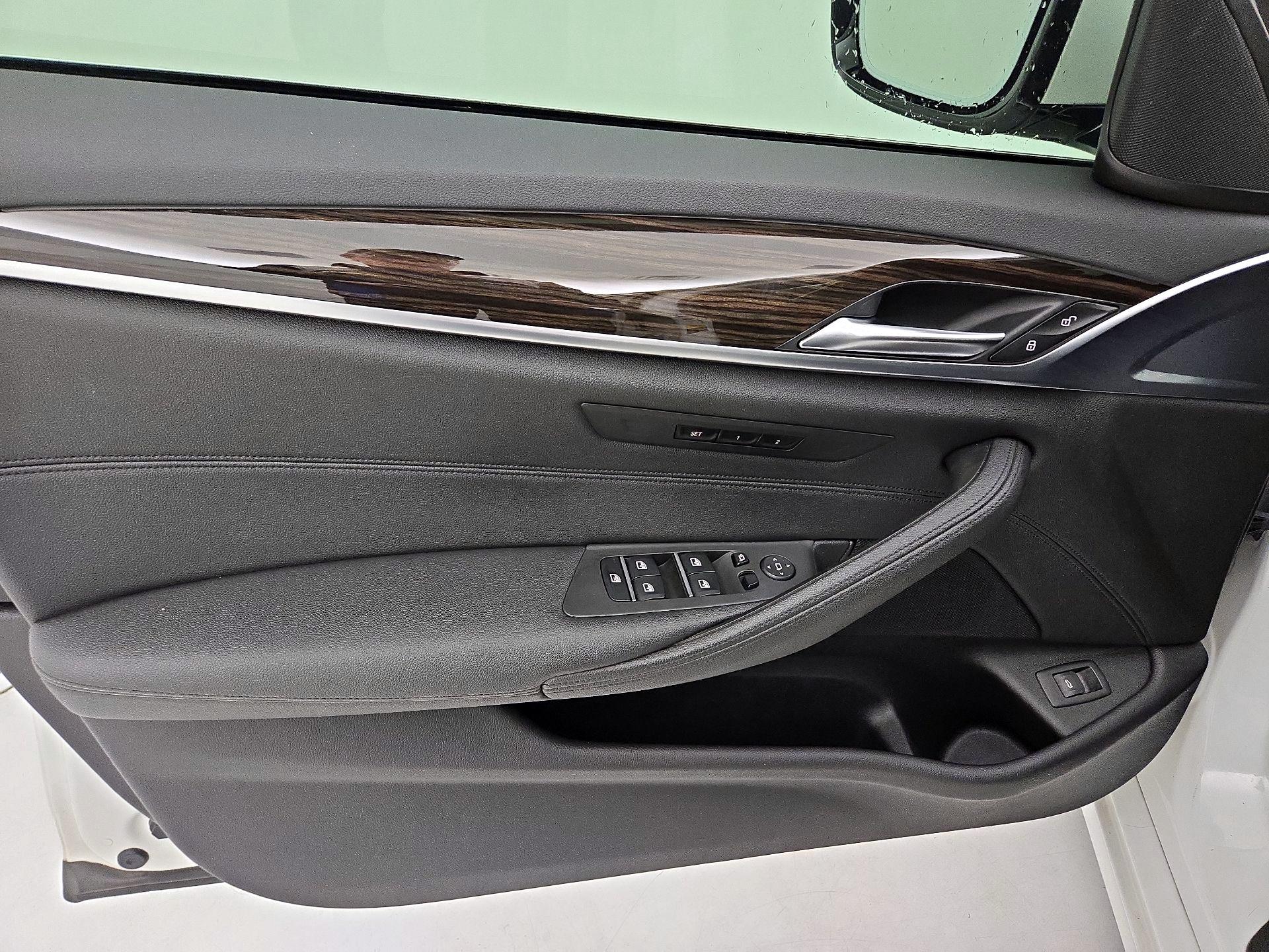 Thumbnail: 2019 BMW 5 Series - 12