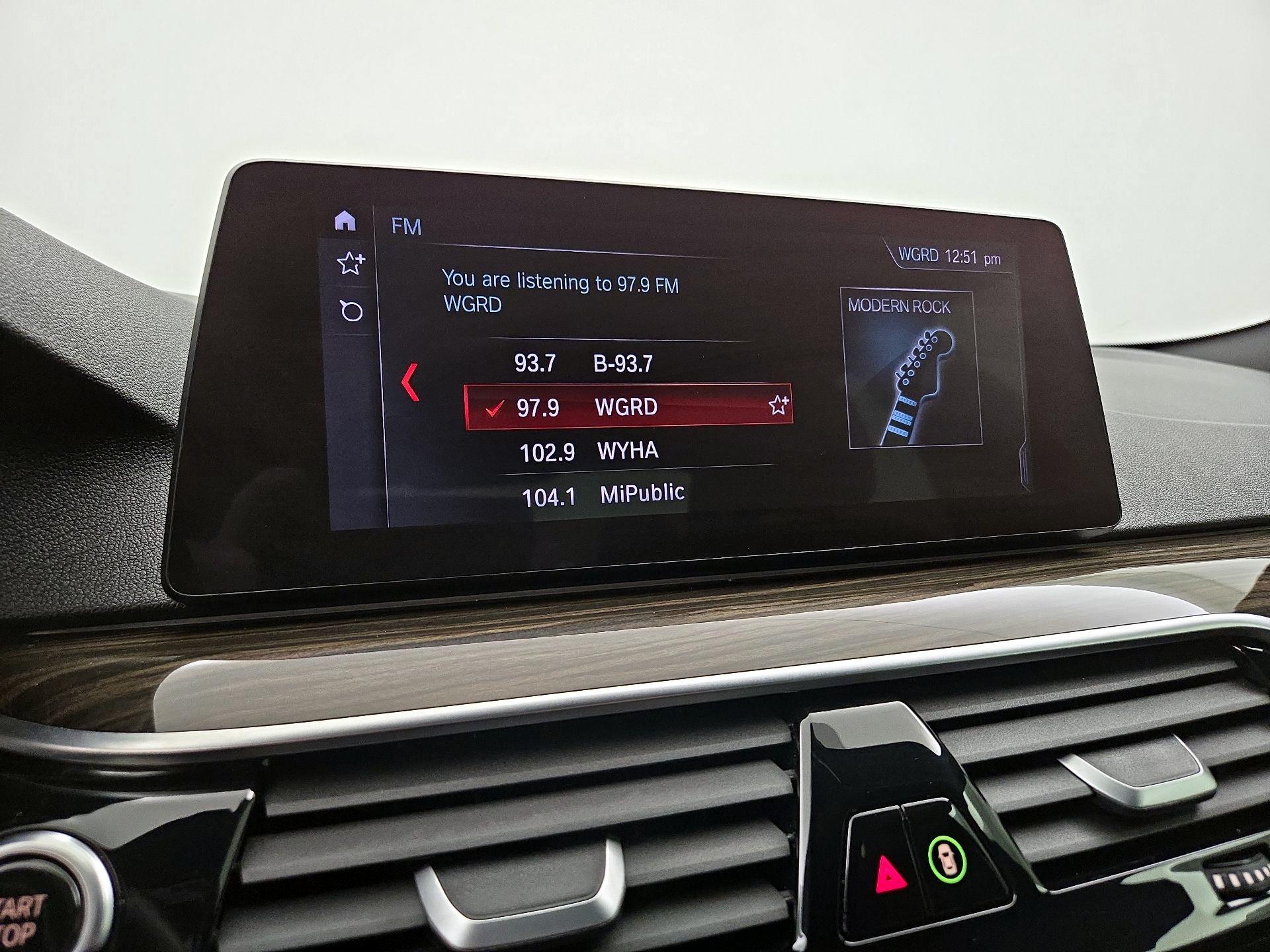 Thumbnail: 2019 BMW 5 Series - 16