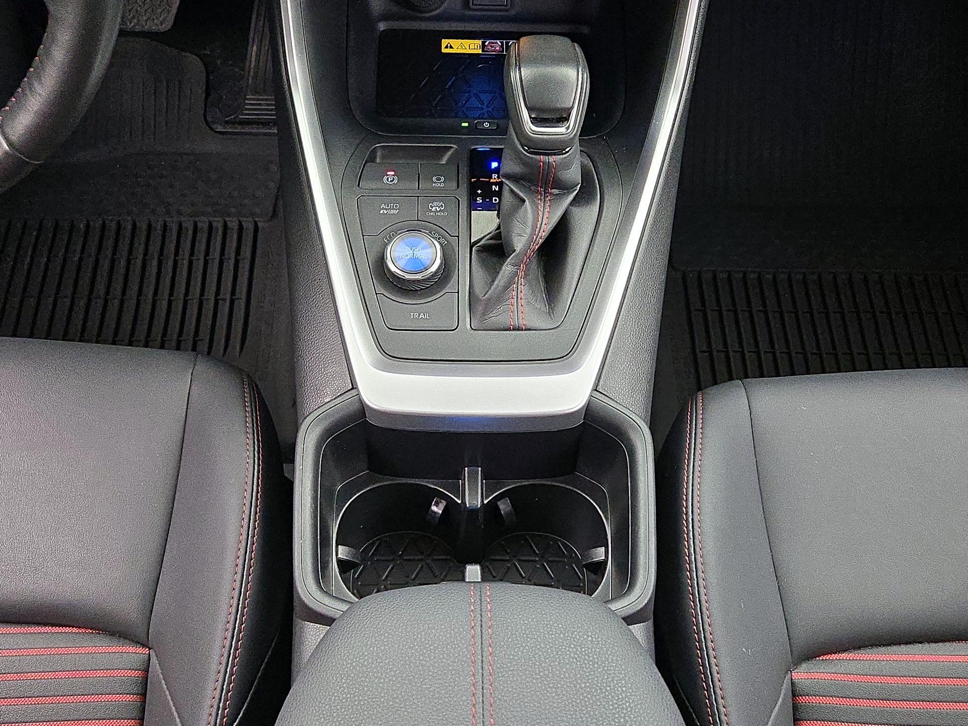 Thumbnail: 2023 Toyota RAV4 - 17