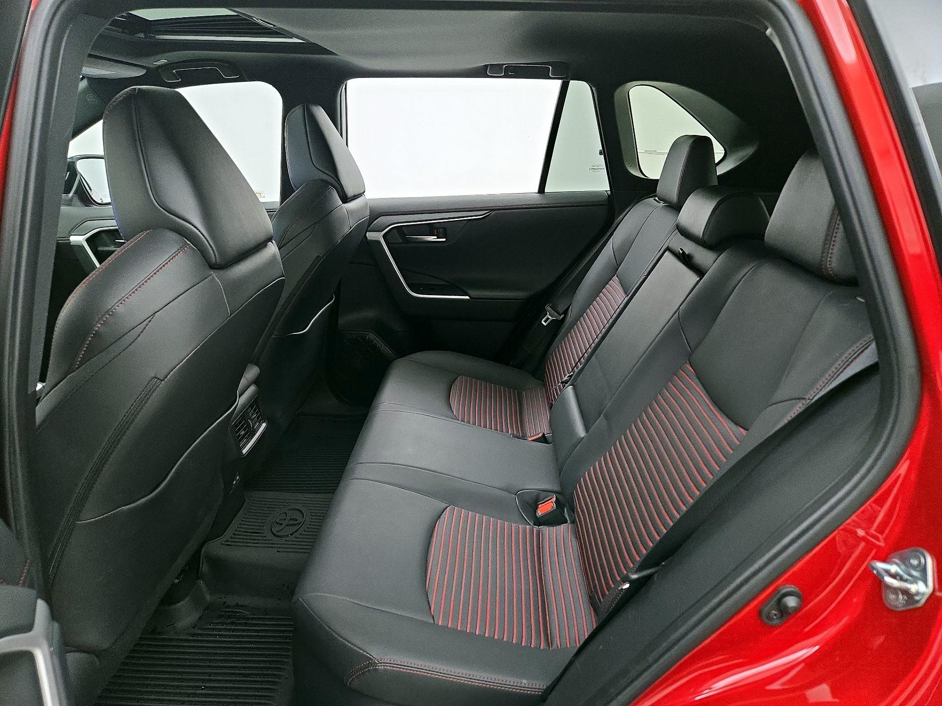 Thumbnail: 2023 Toyota RAV4 - 20