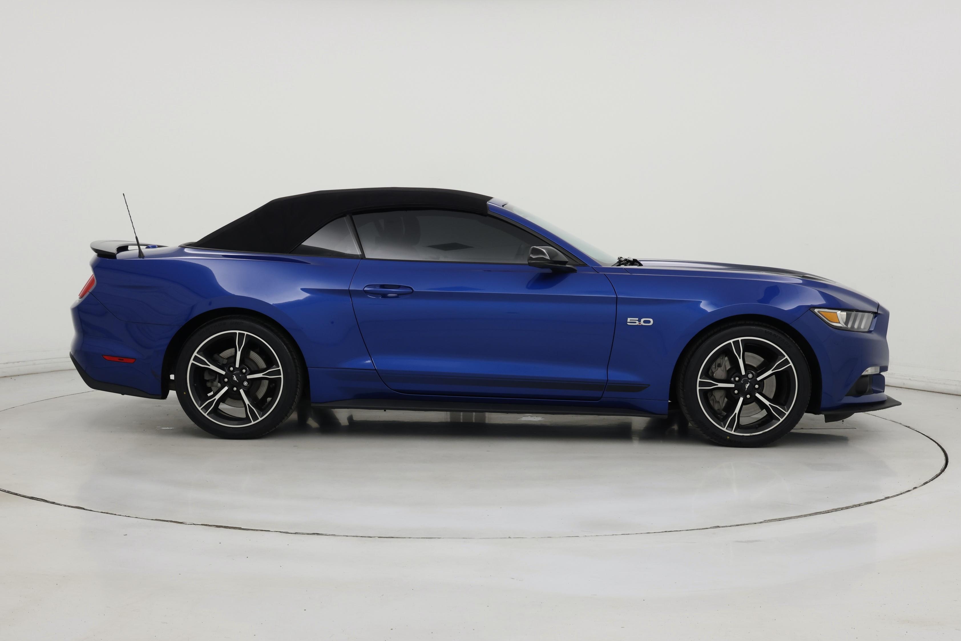 Thumbnail: 2017 Ford Mustang - 7