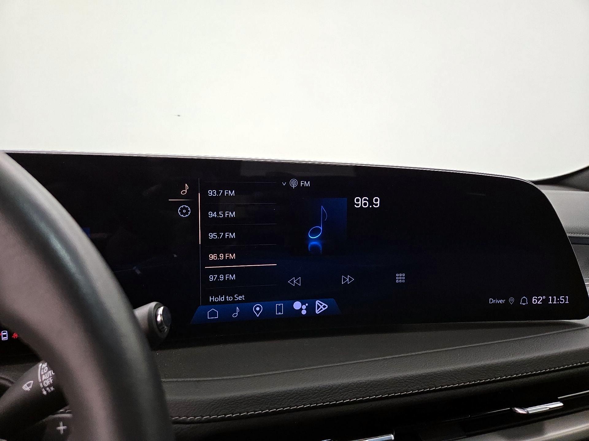 Thumbnail: 2024 Cadillac XT4 - 15