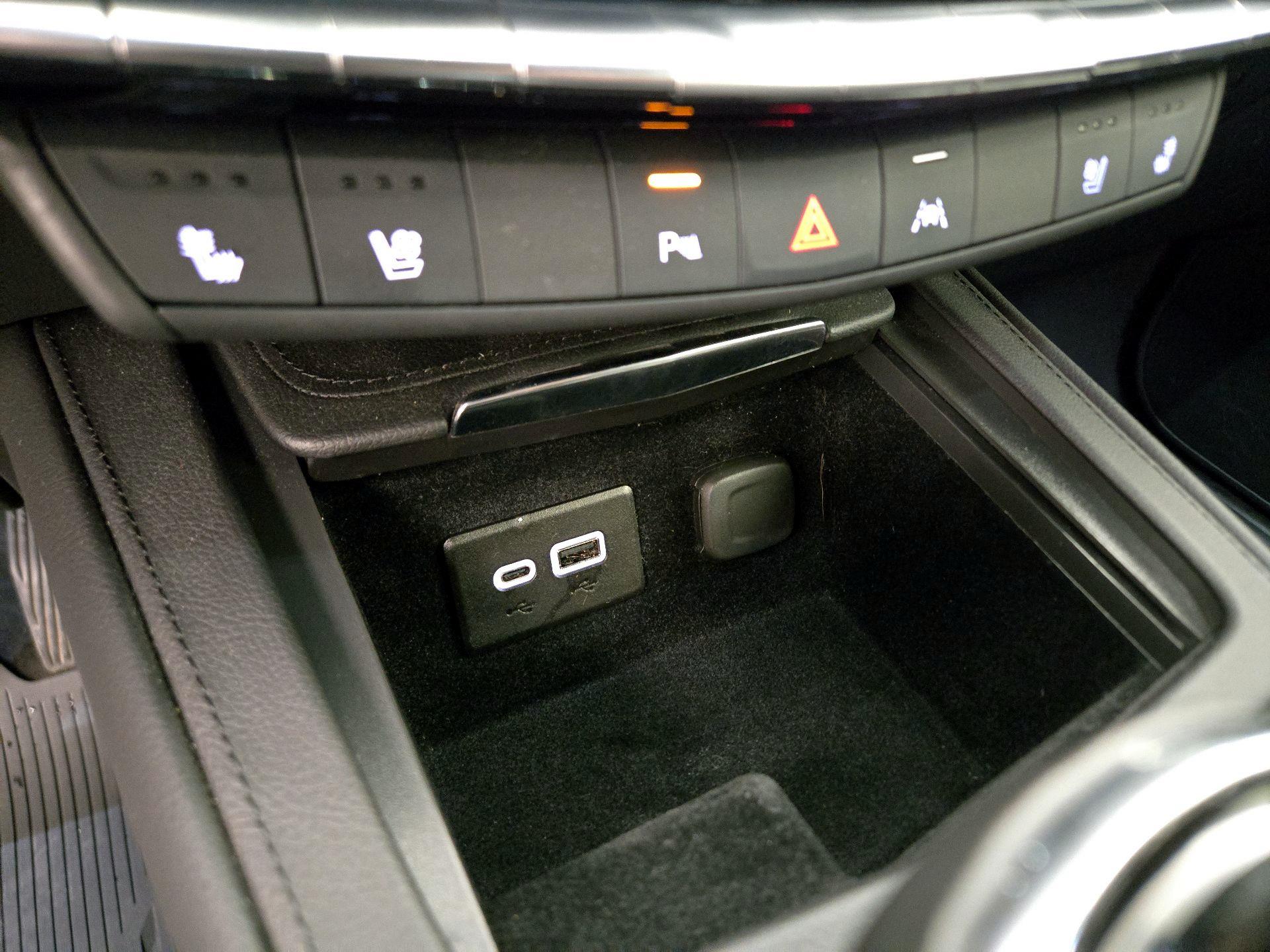 Thumbnail: 2024 Cadillac XT4 - 18