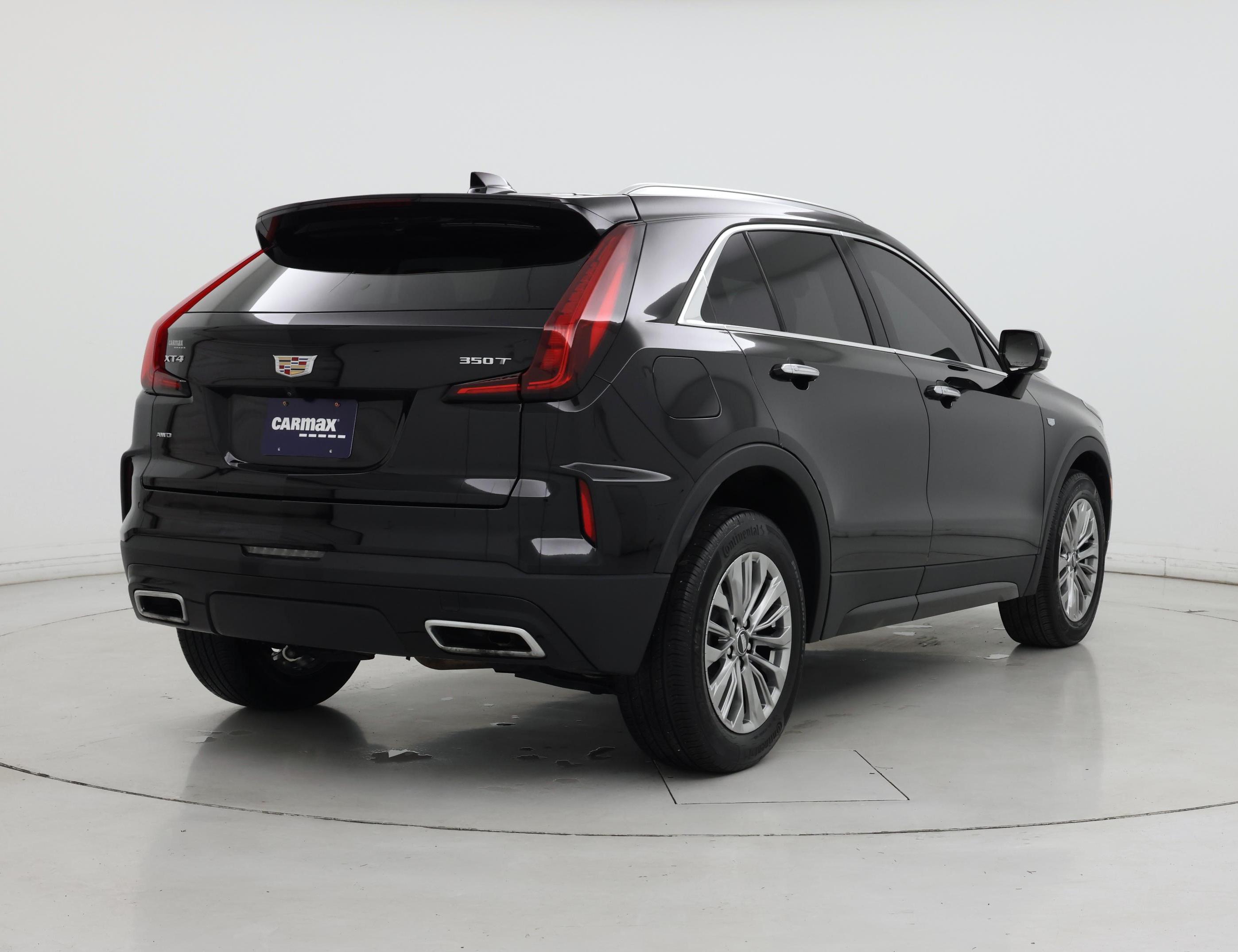 Thumbnail: 2024 Cadillac XT4 - 8