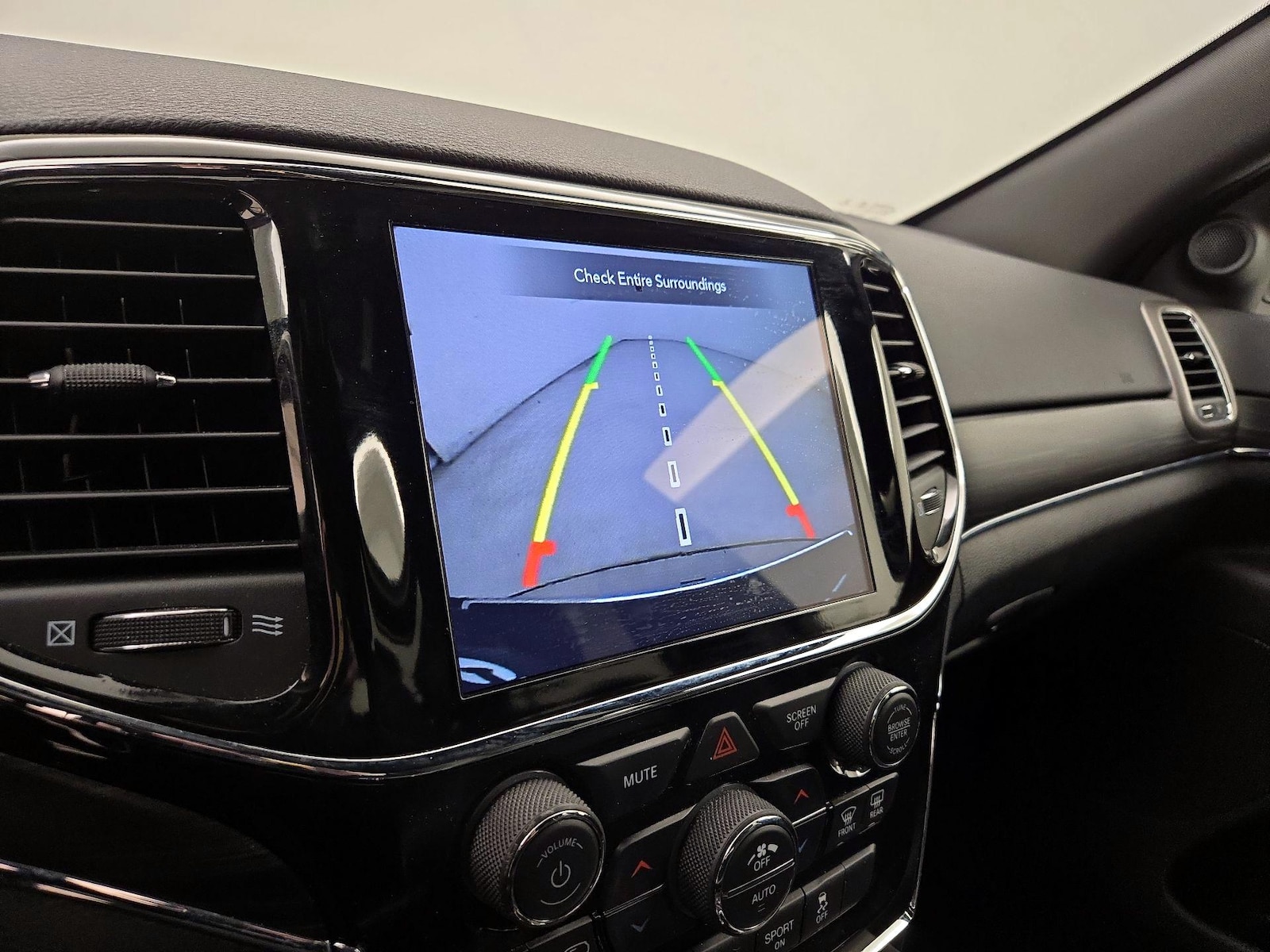 2020 Jeep Grand Cherokee Limited - Photo 16