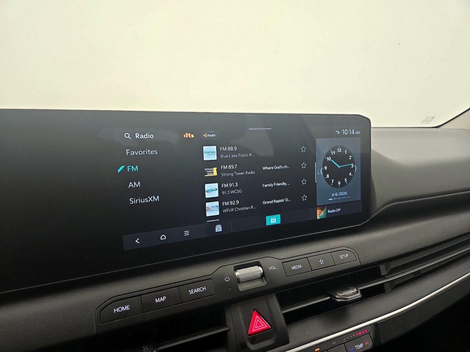 2025 Kia K4 LXS - Photo 16
