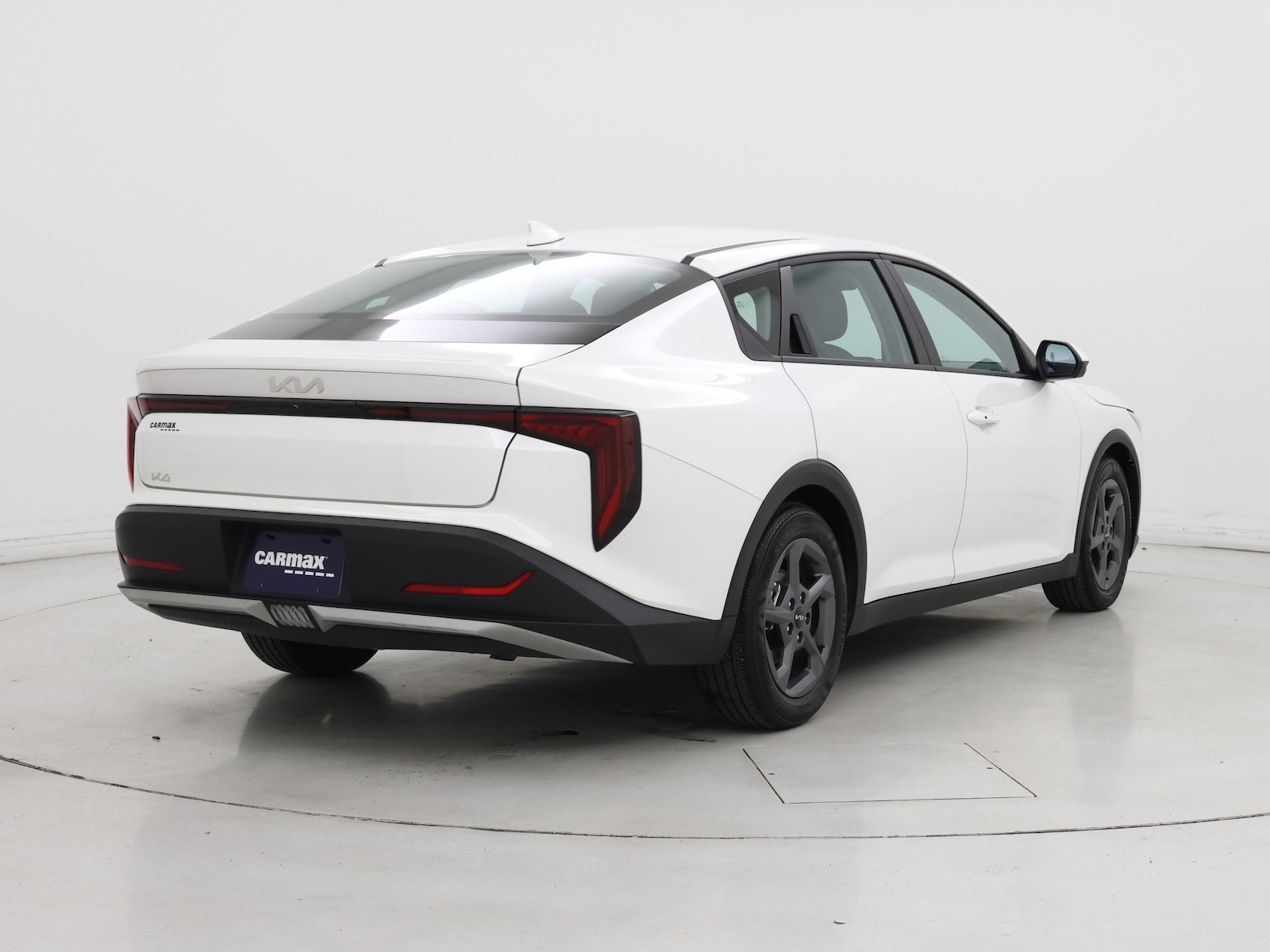 2025 Kia K4 LXS - Photo 9