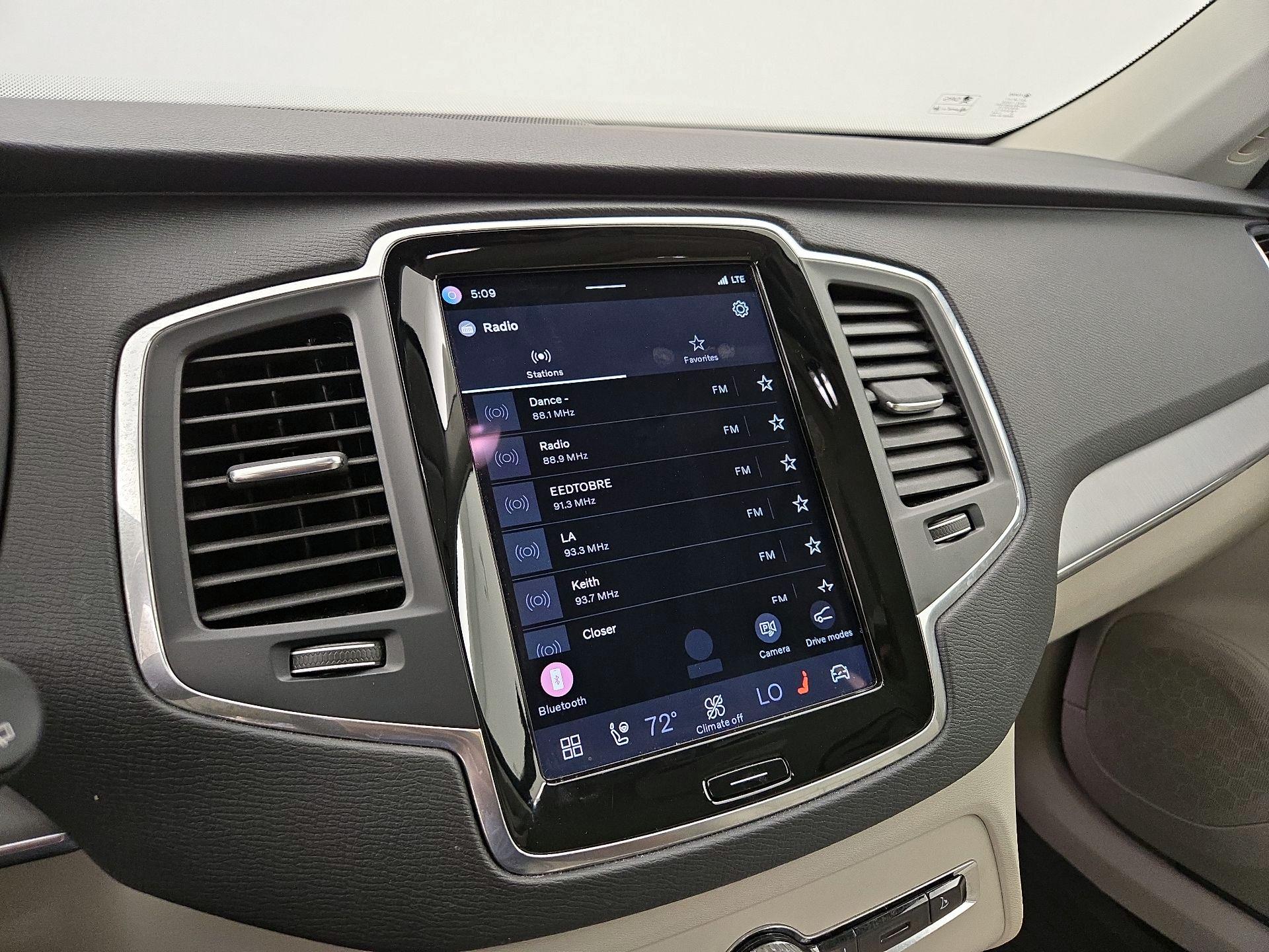 Thumbnail: 2023 Volvo XC90 - 16