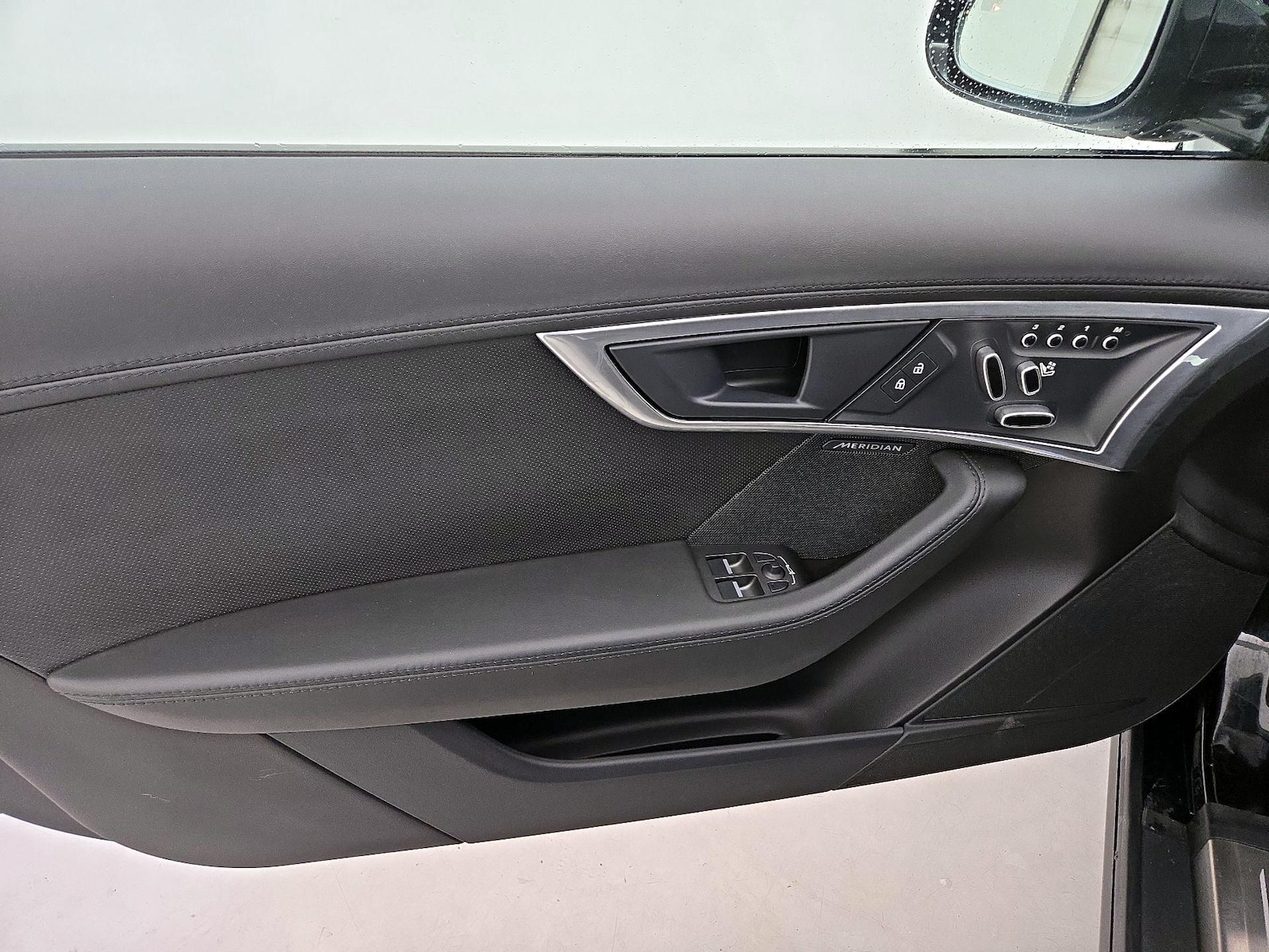 2021 Jaguar F-TYPE Base - Photo 13