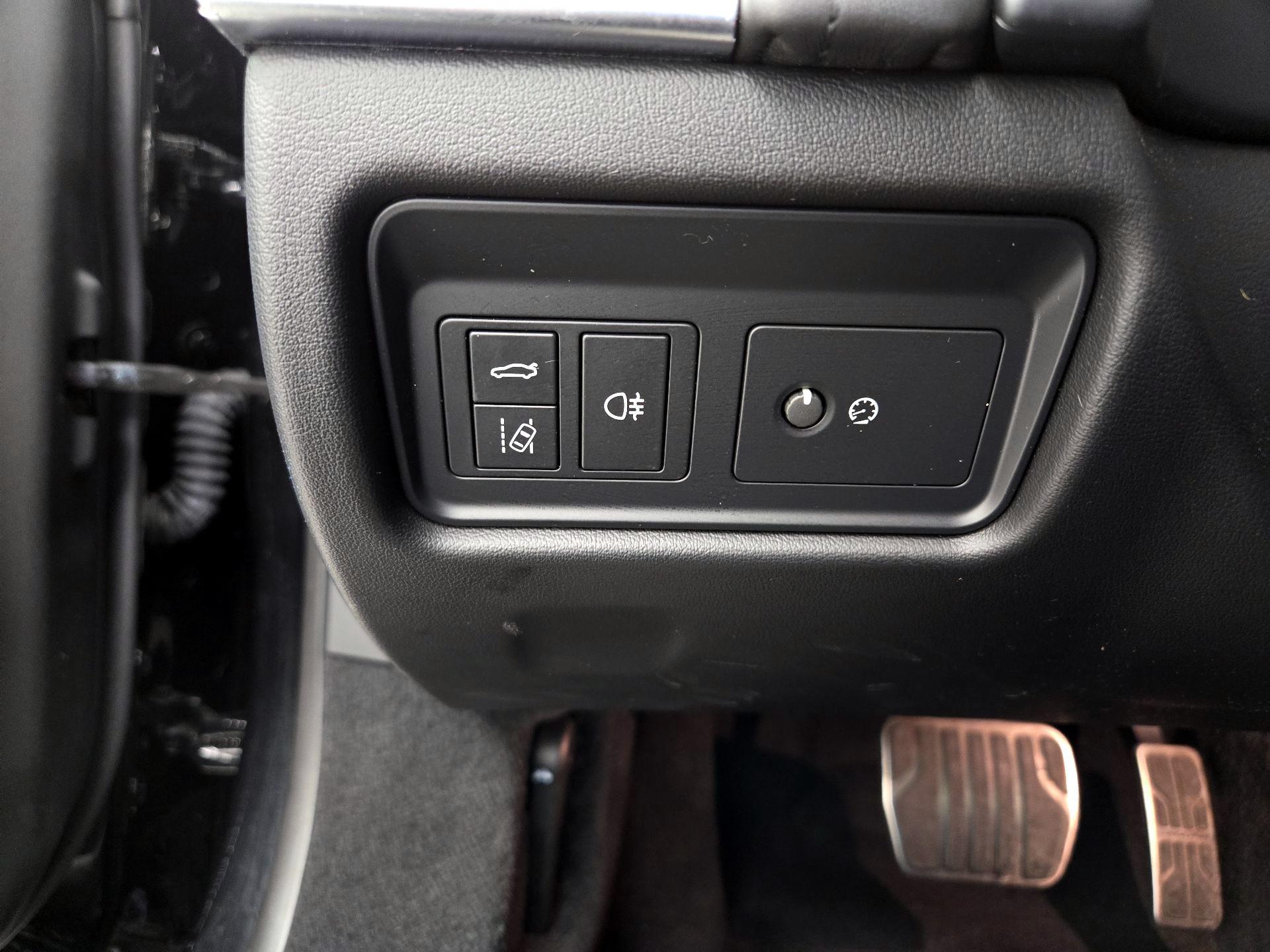 Thumbnail: 2021 Jaguar F-Type - 13