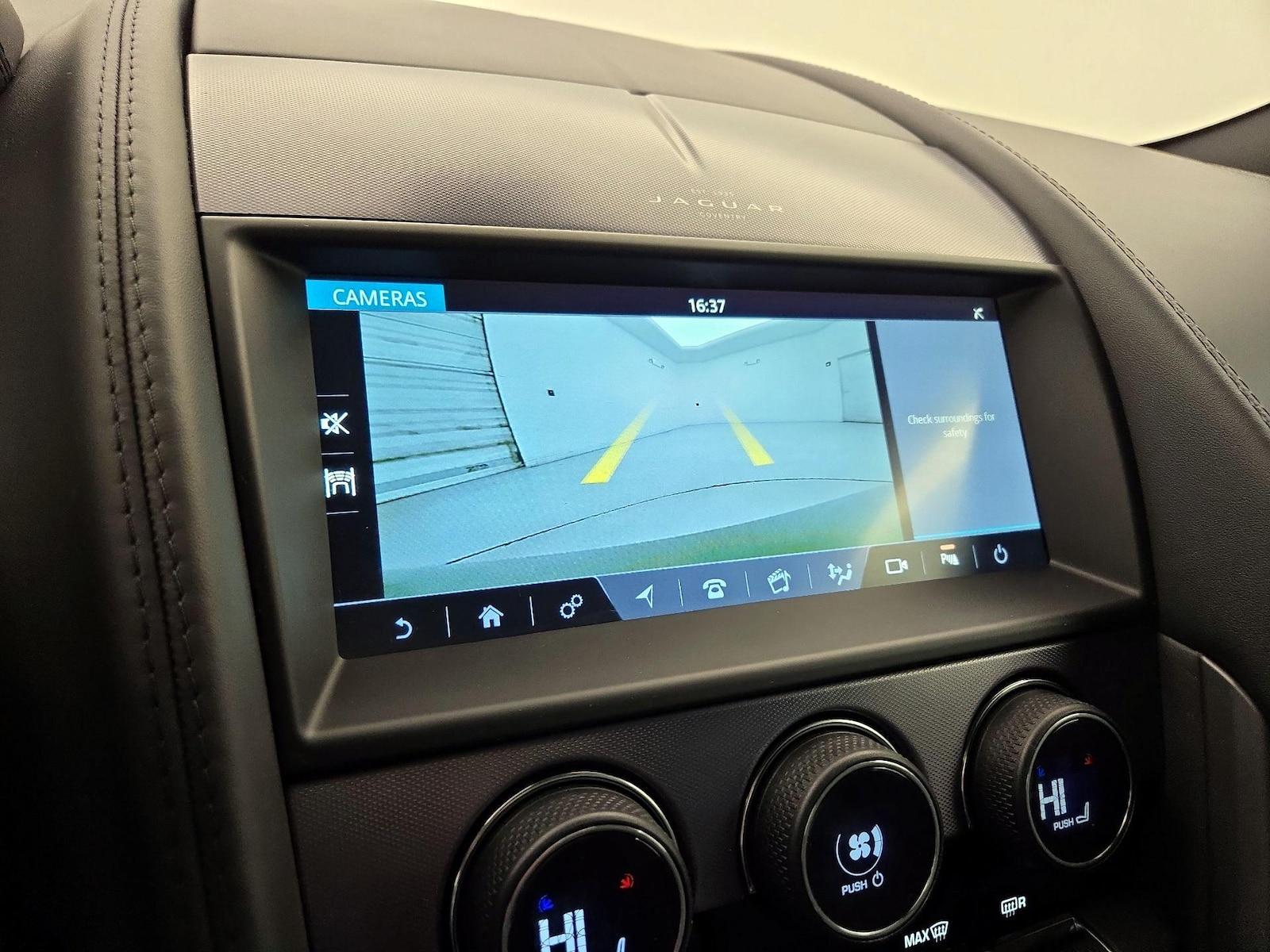 2021 Jaguar F-TYPE Base - Photo 16