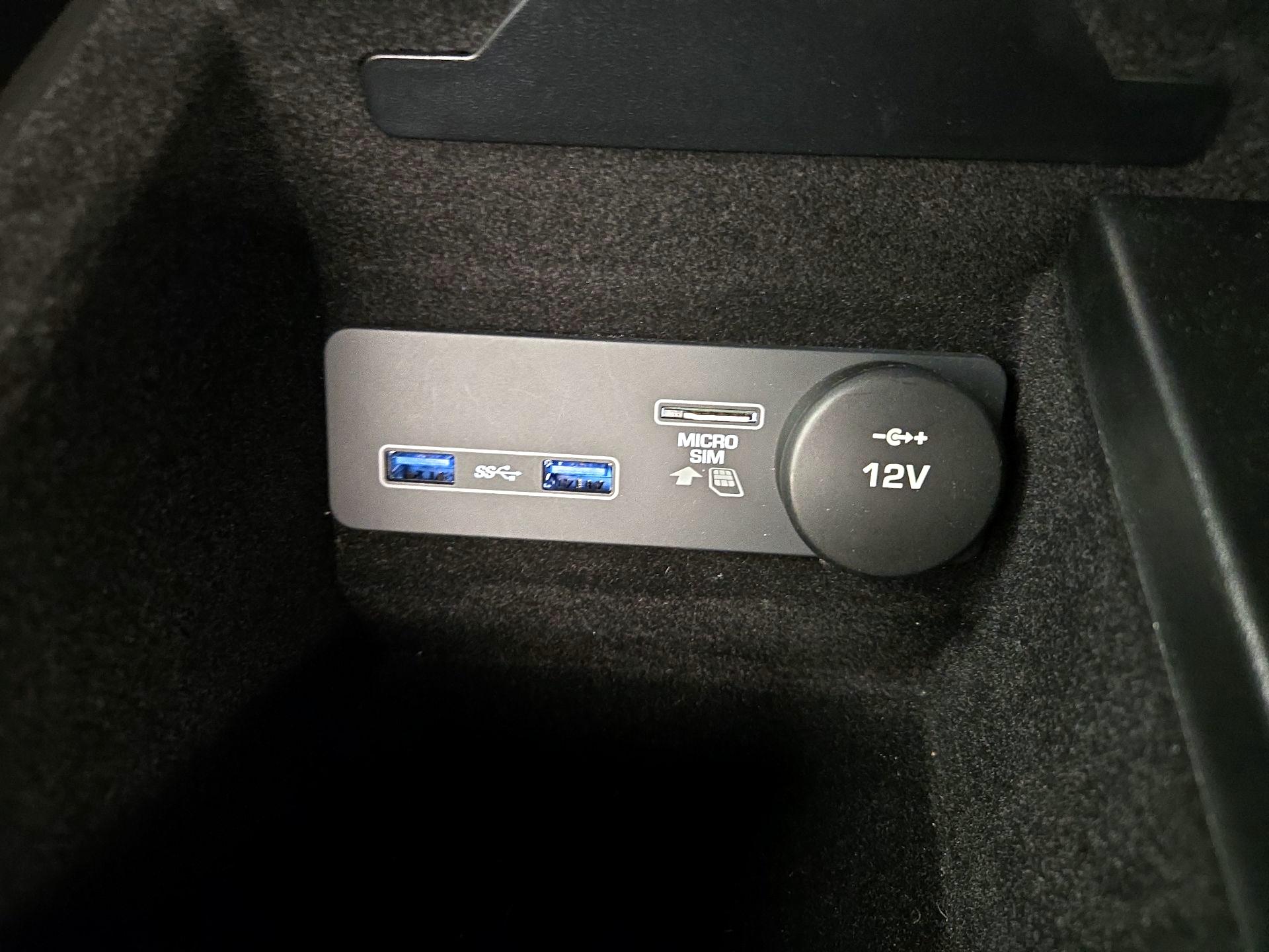 Thumbnail: 2021 Jaguar F-Type - 19