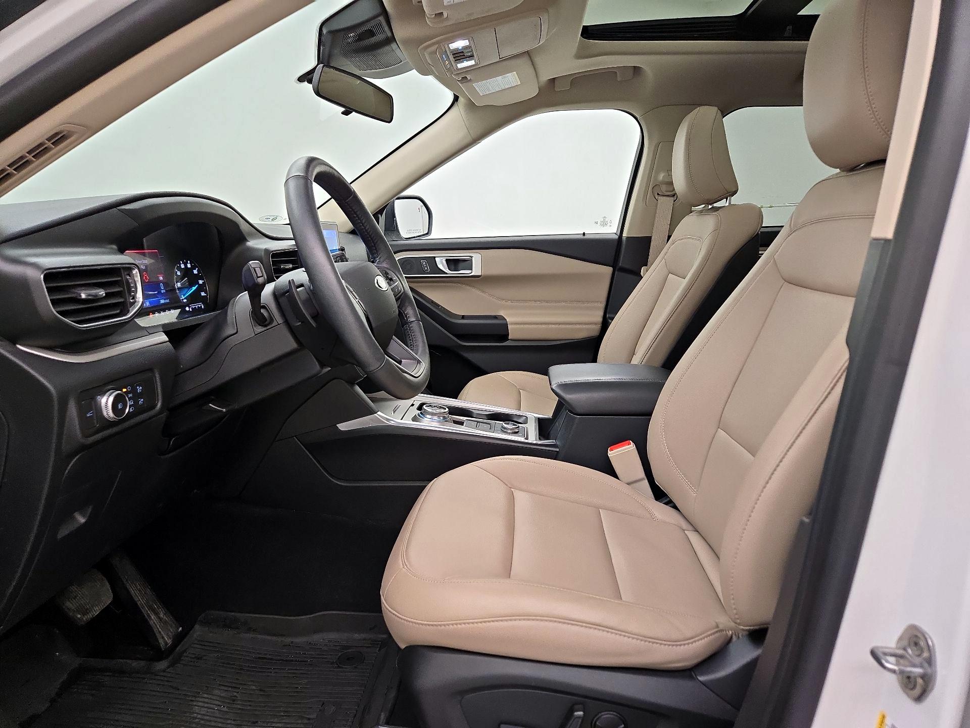 Thumbnail: 2020 Ford Explorer - 11