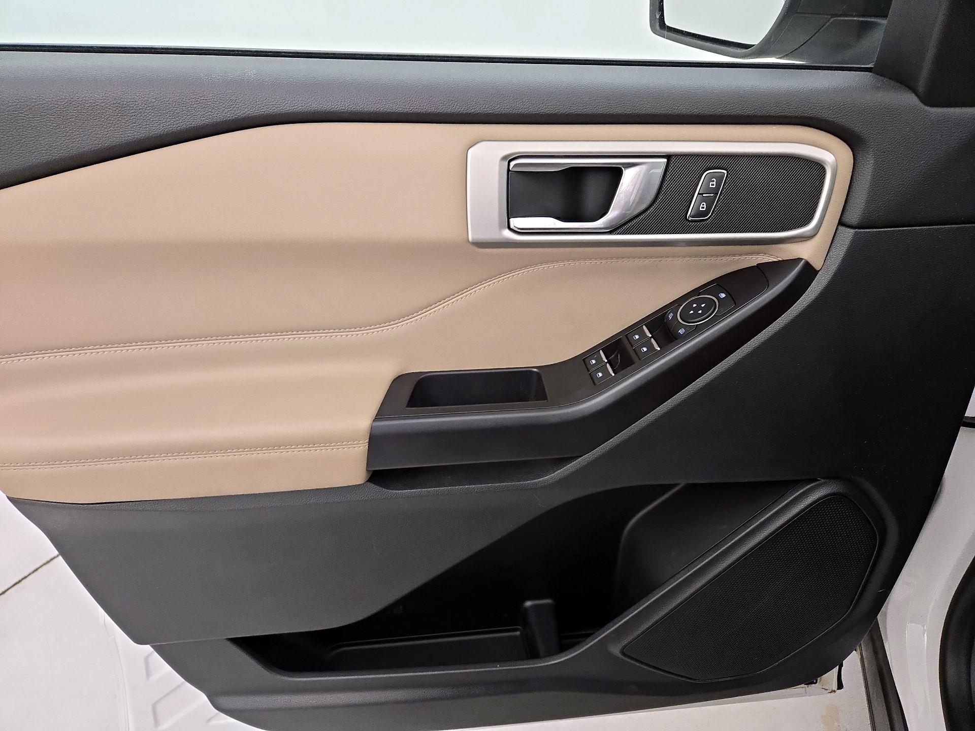 Thumbnail: 2020 Ford Explorer - 12