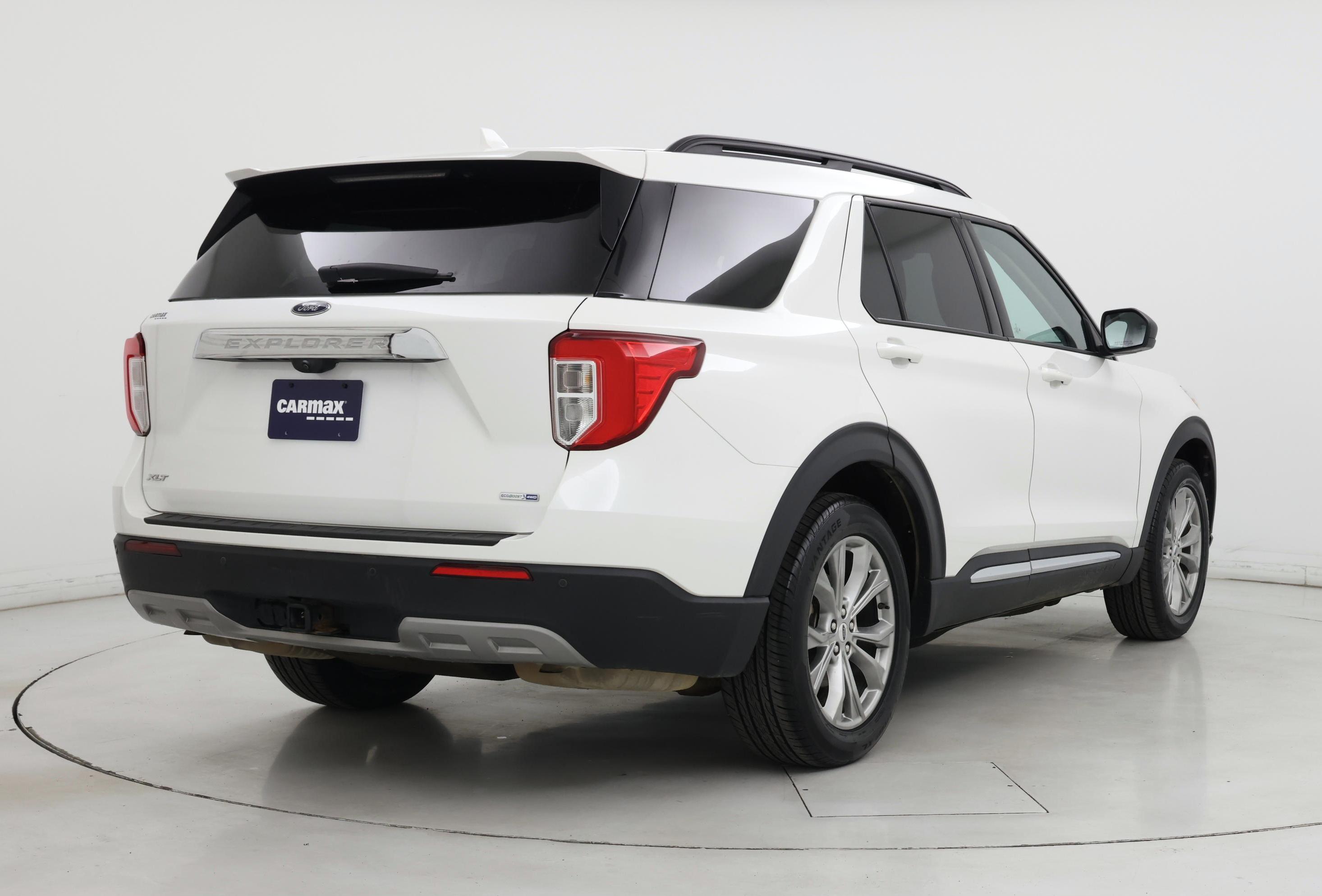 Thumbnail: 2020 Ford Explorer - 8
