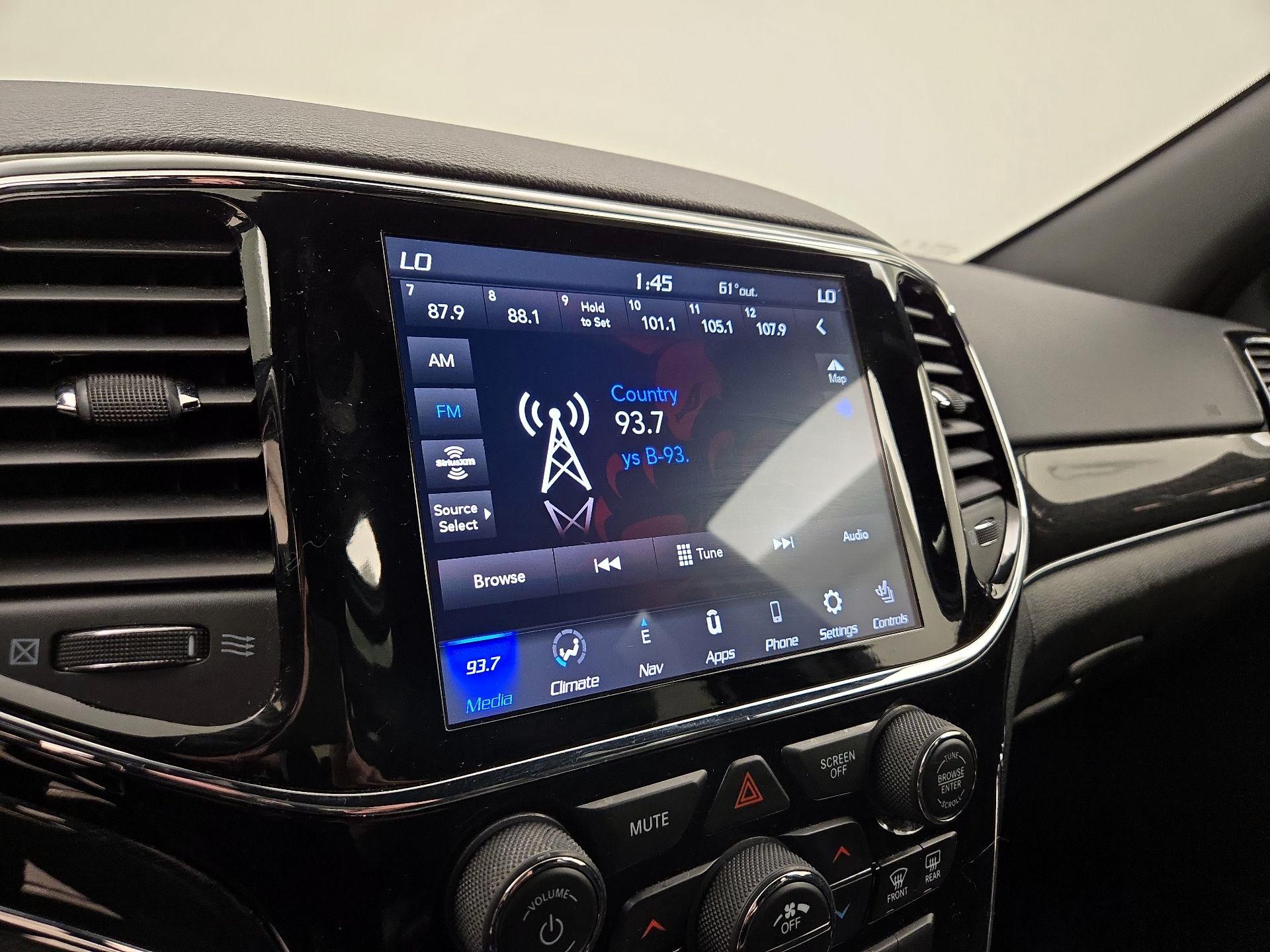Thumbnail: 2020 Jeep Grand Cherokee - 16