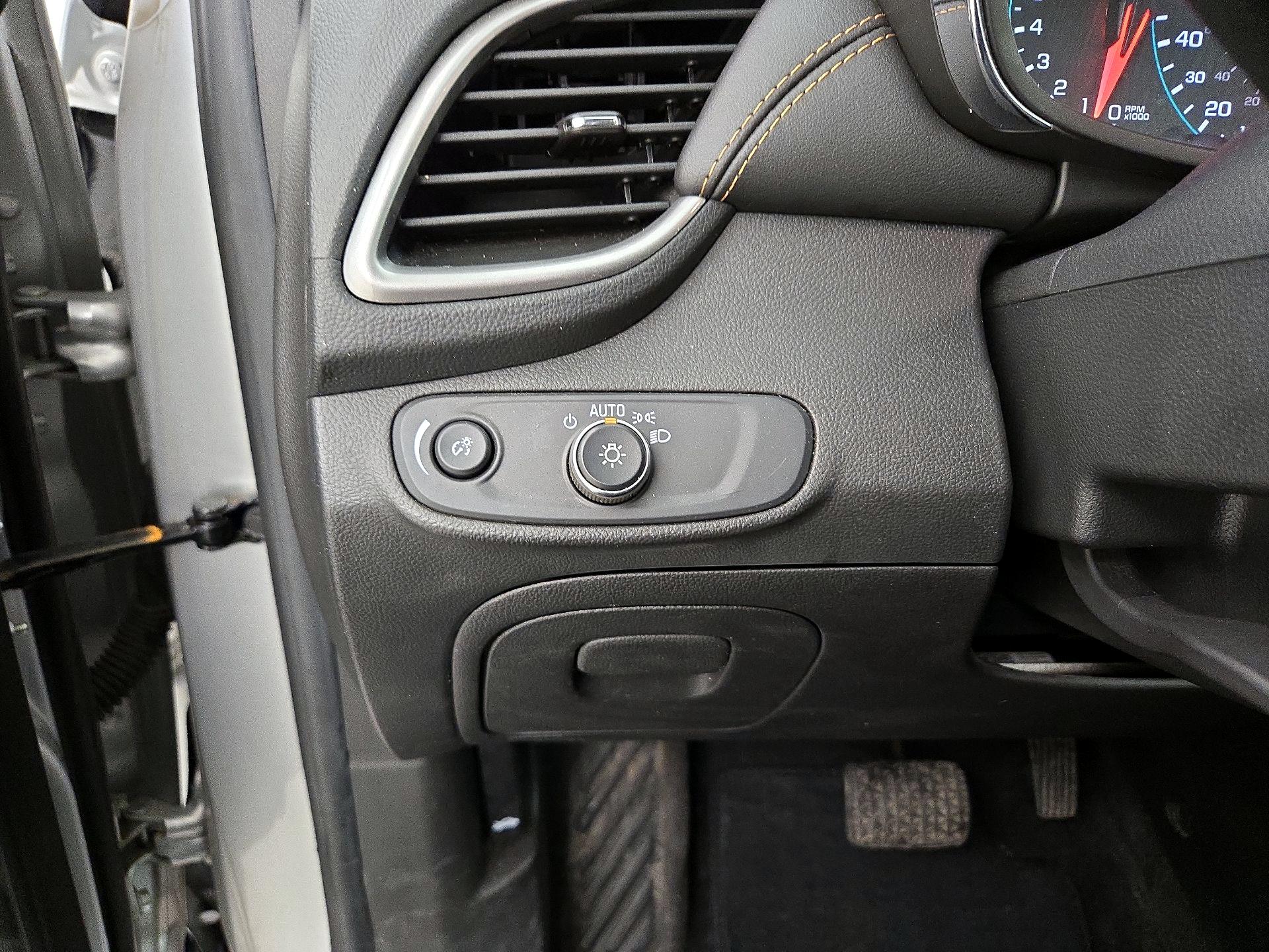 Thumbnail: 2020 Chevrolet Trax - 13