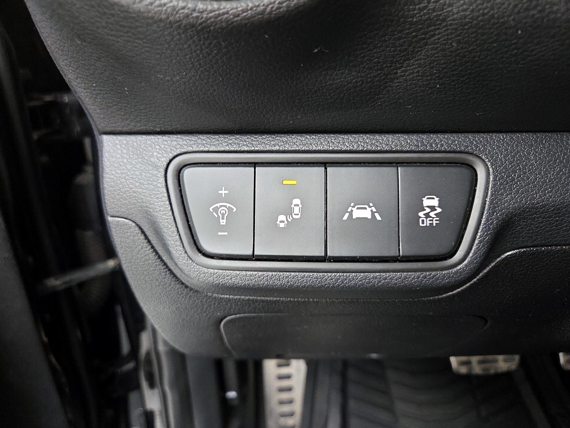 Thumbnail: 2020 Kia Forte - 13