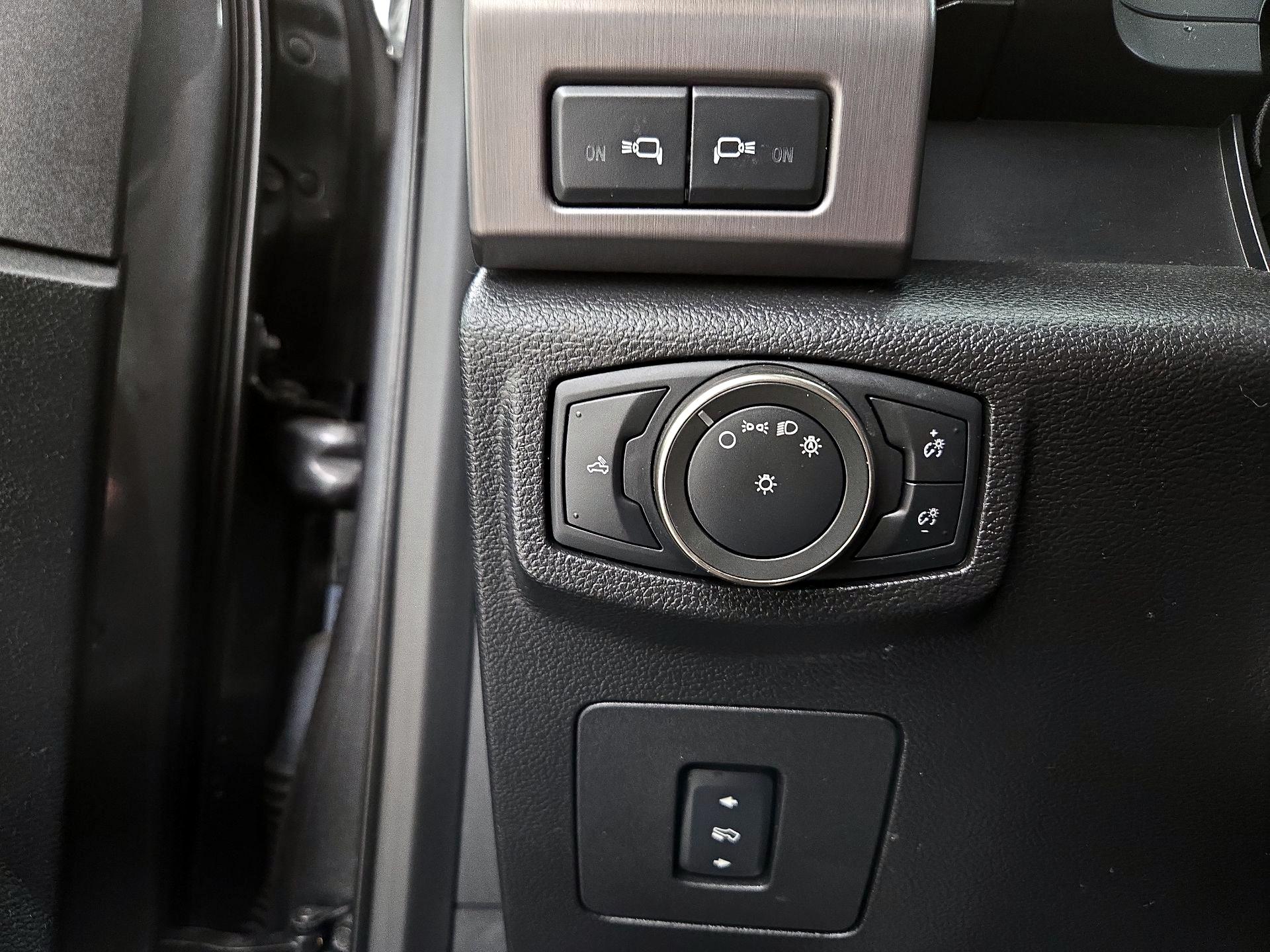 Thumbnail: 2018 Ford F-150 - 13