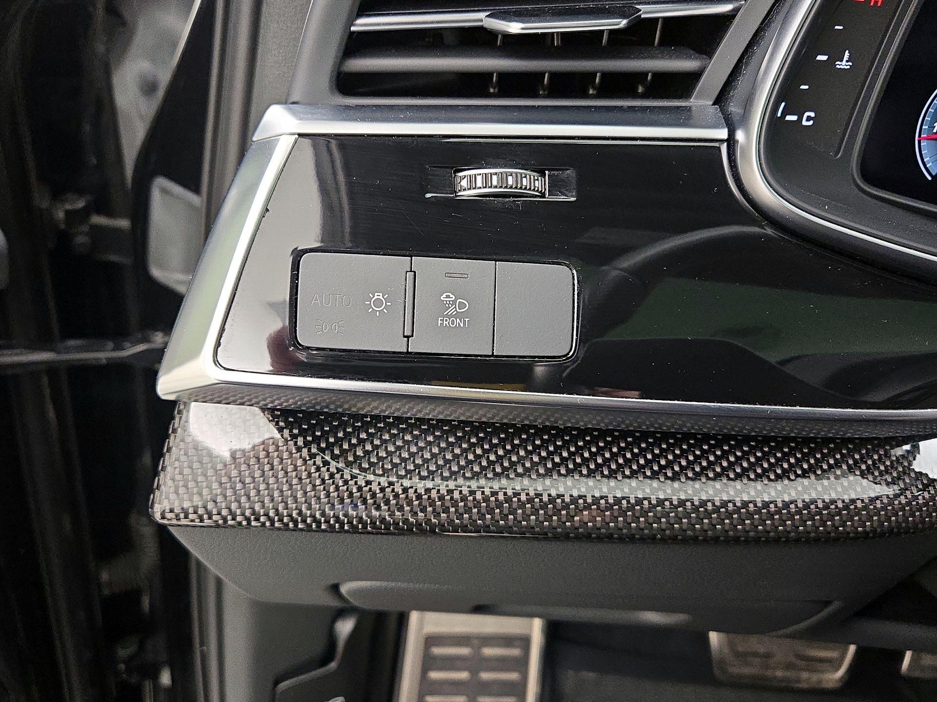Thumbnail: 2021 Audi SQ7 - 13