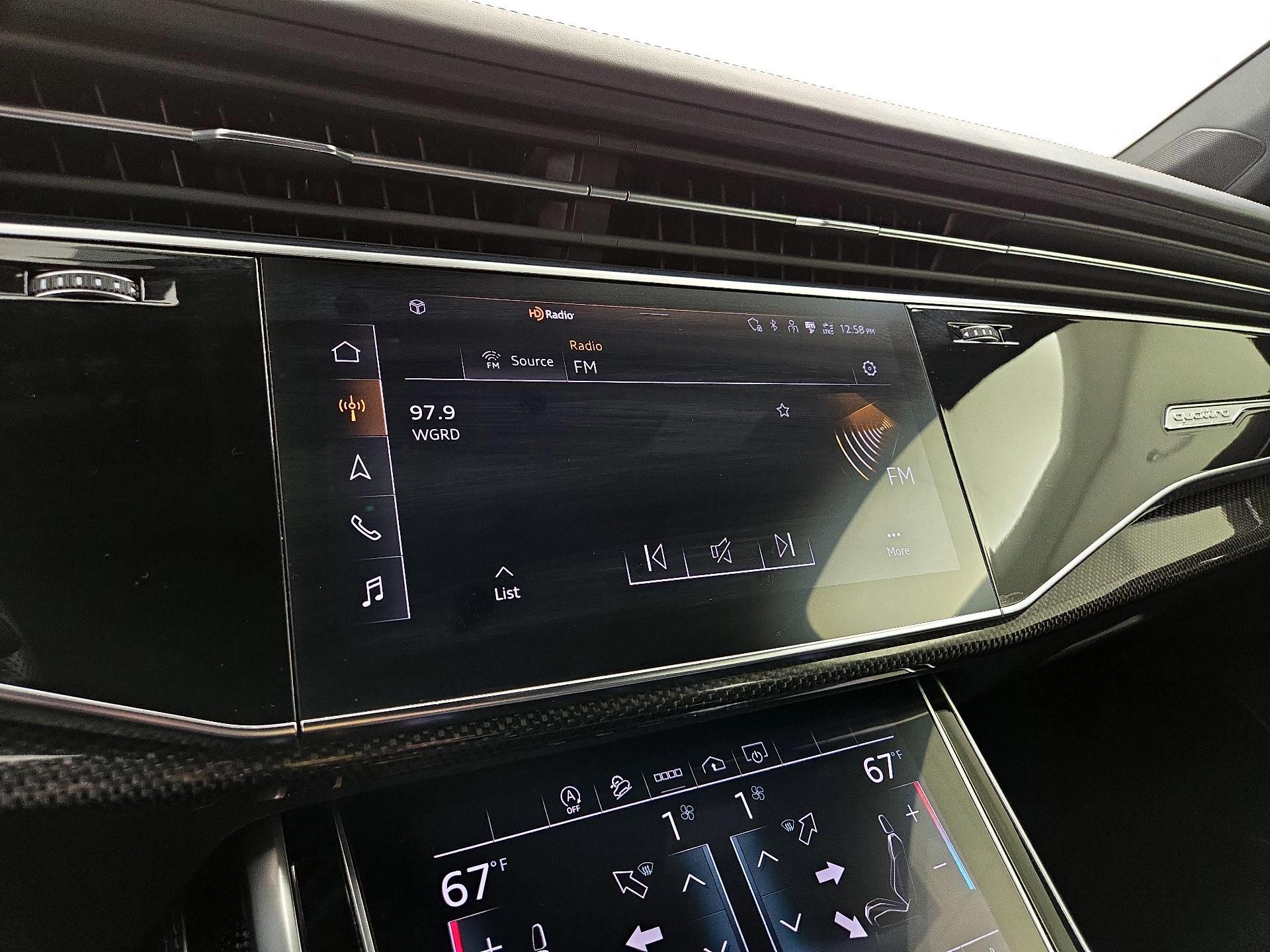 Thumbnail: 2021 Audi SQ7 - 16