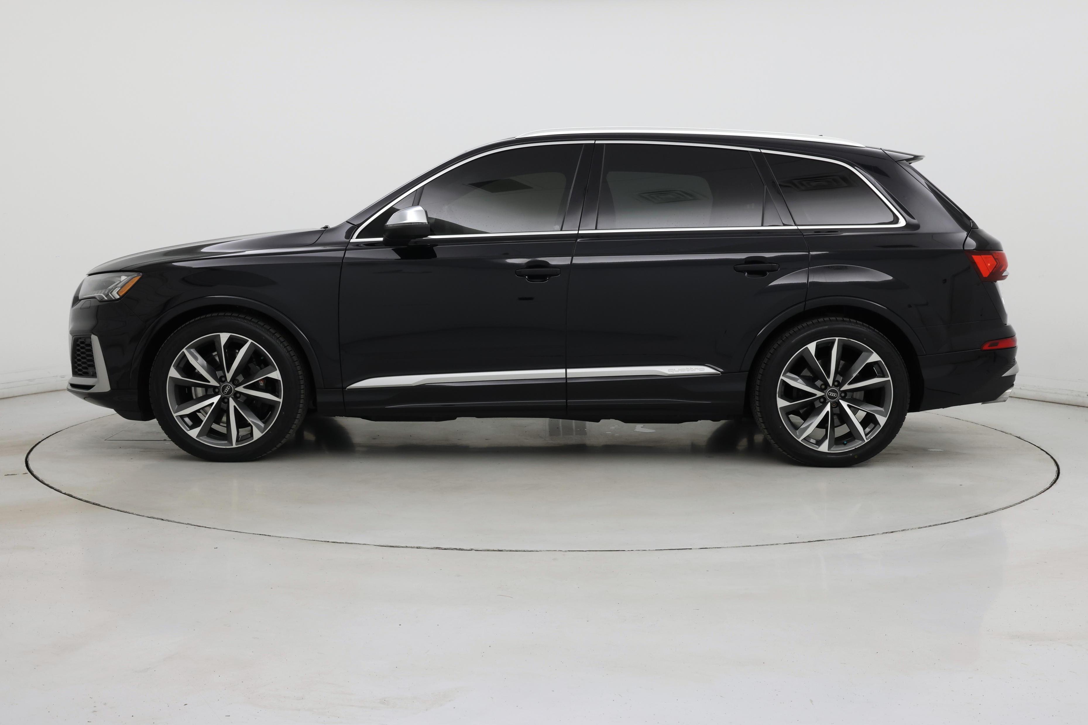 Thumbnail: 2021 Audi SQ7 - 3