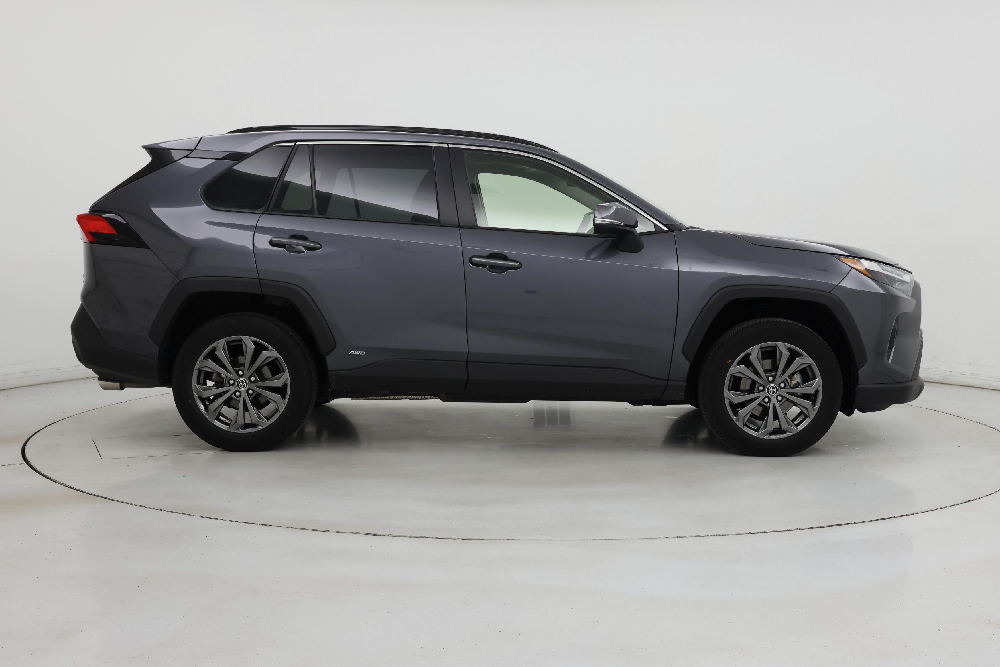 Thumbnail: 2025 Toyota RAV4 - 7