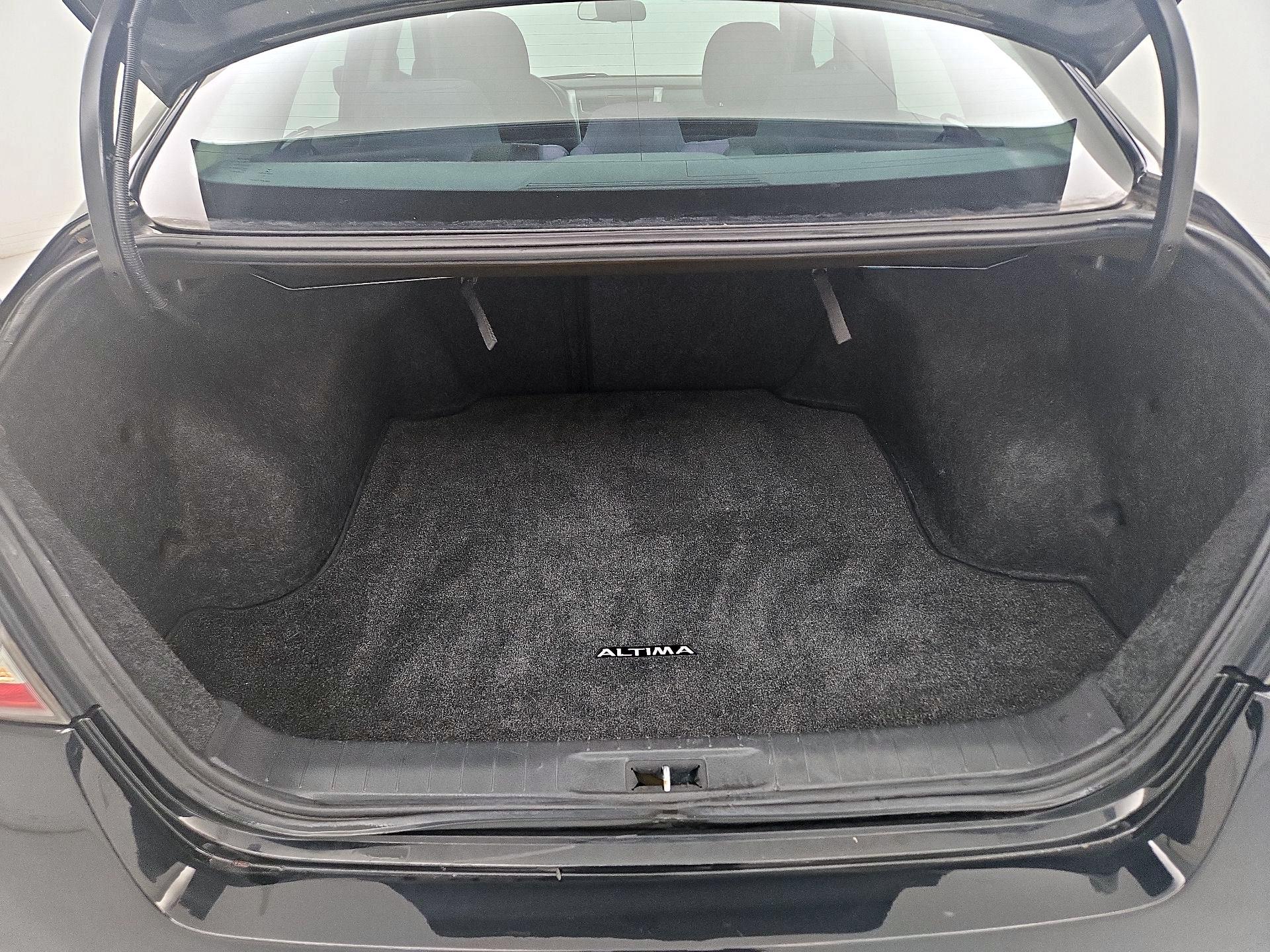 Thumbnail: 2015 Nissan Altima - 20