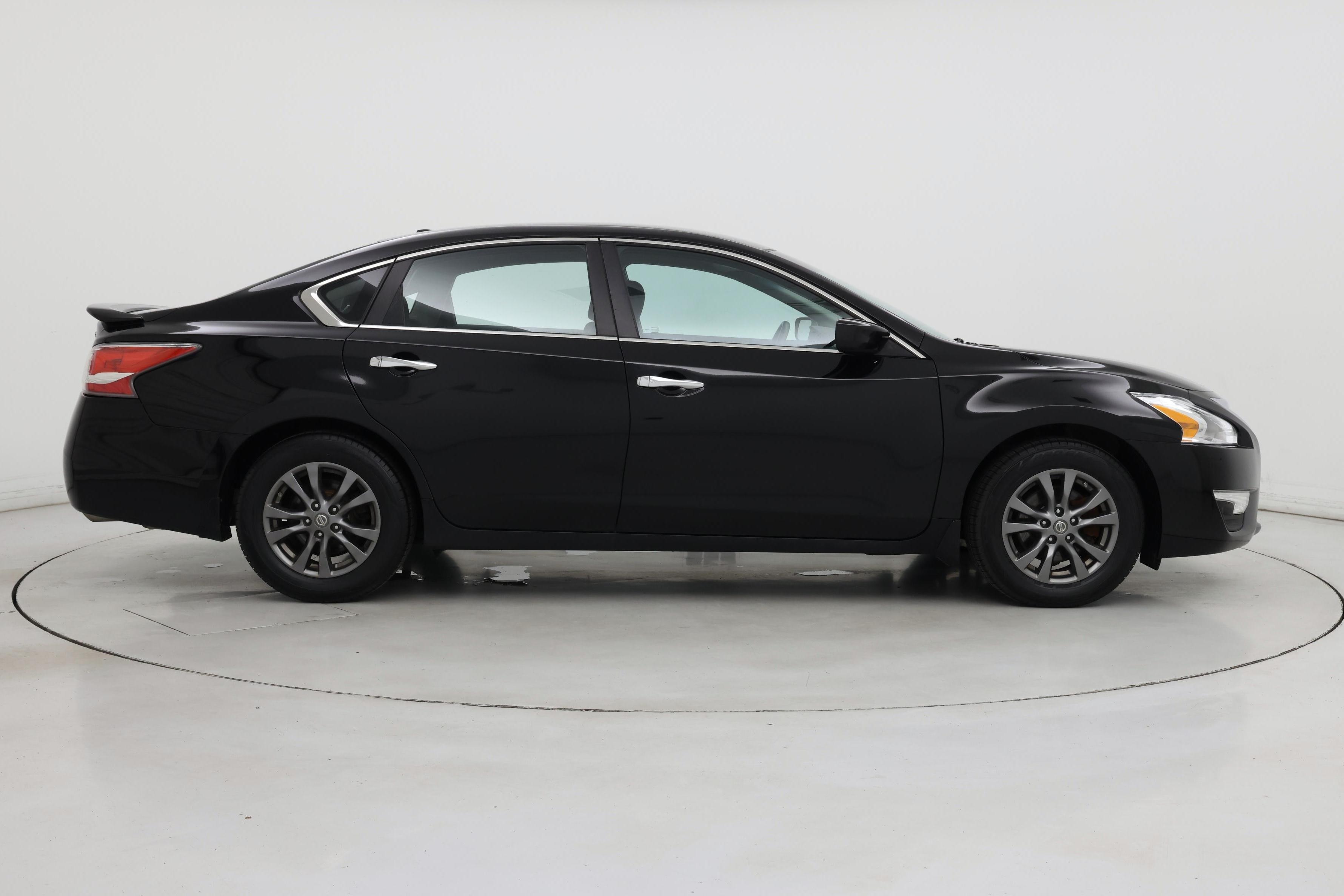 Thumbnail: 2015 Nissan Altima - 7