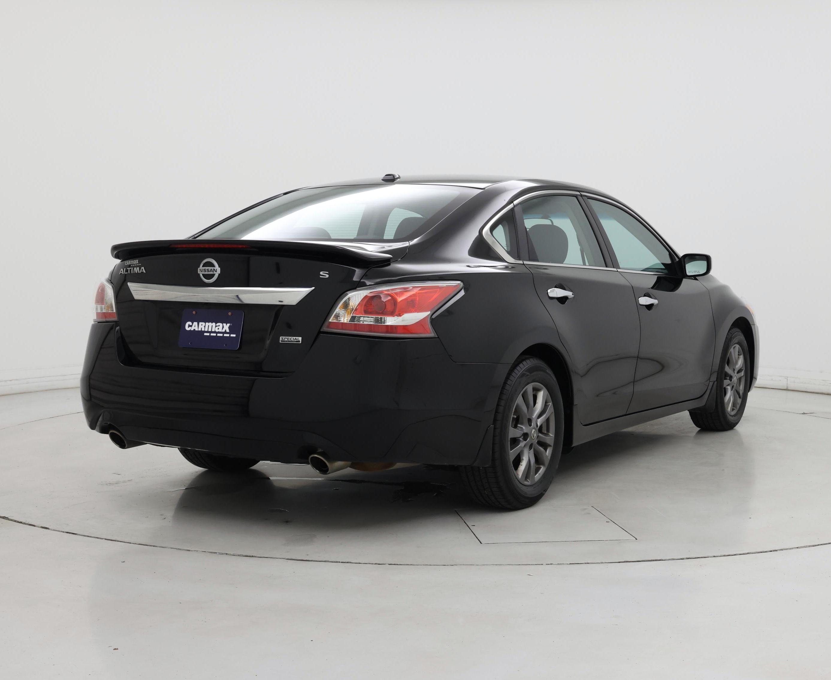 Thumbnail: 2015 Nissan Altima - 8