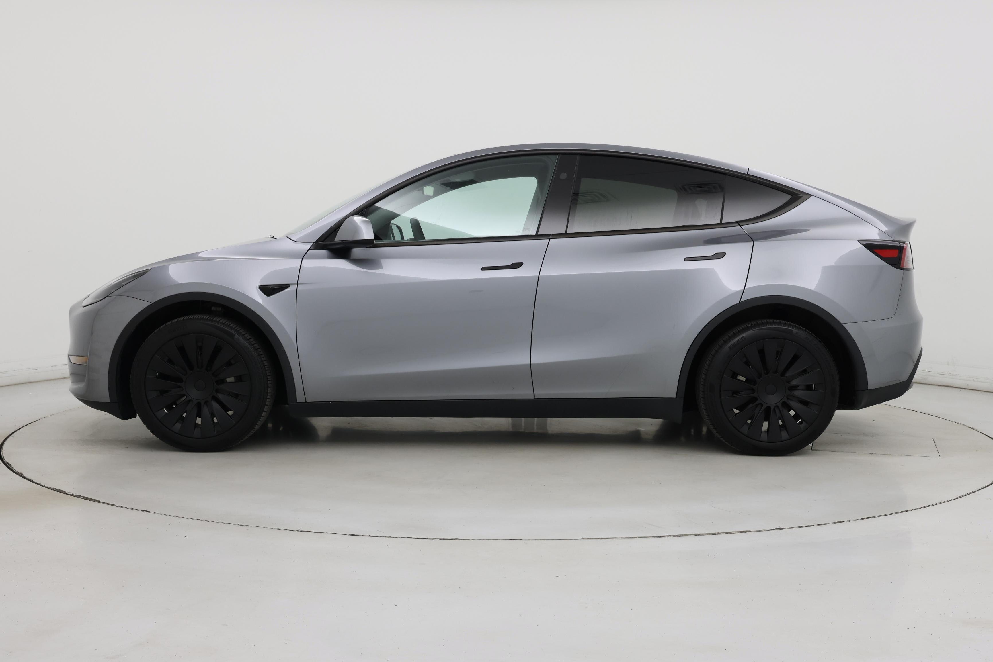 Thumbnail: 2024 Tesla Model Y - 3