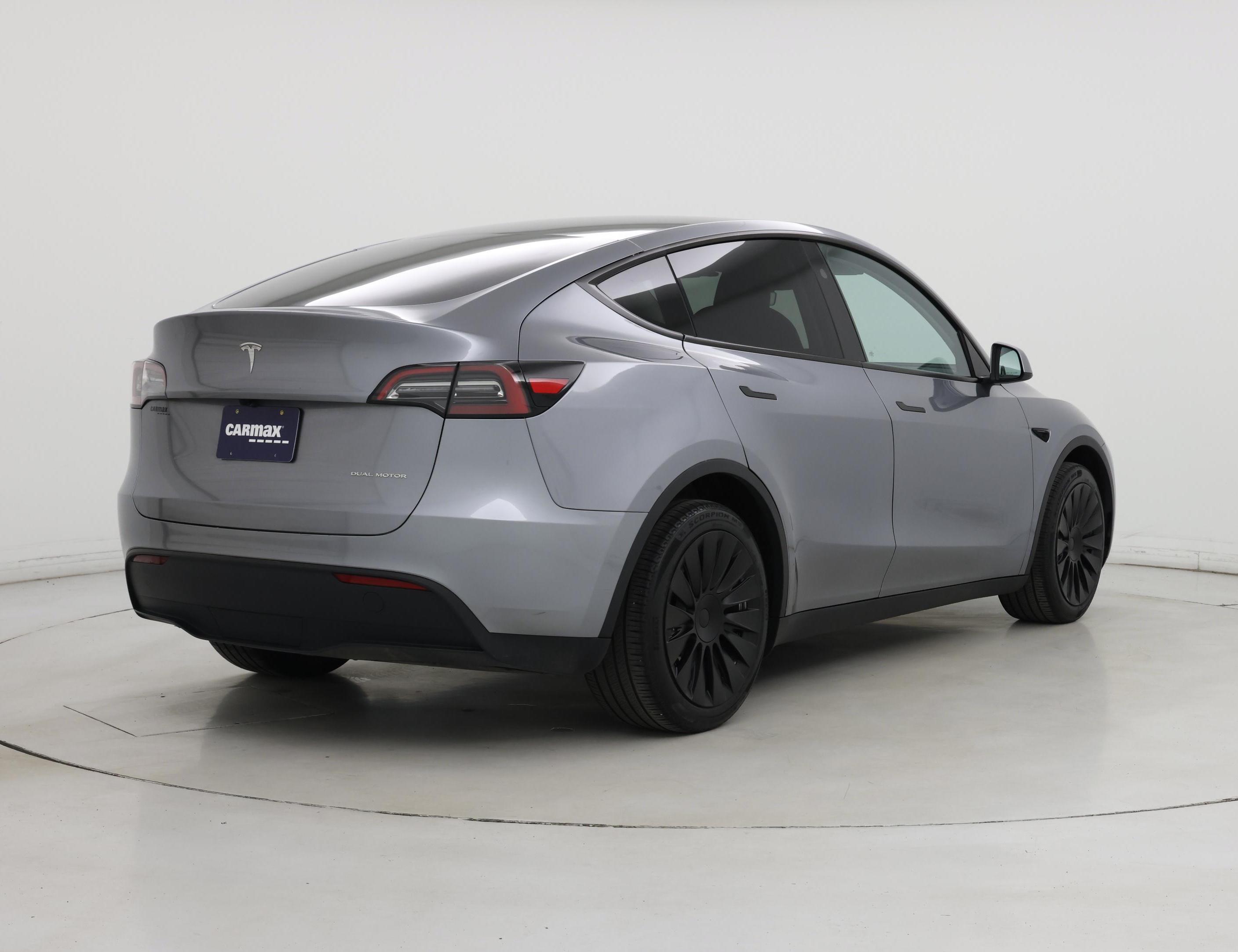 Thumbnail: 2024 Tesla Model Y - 8