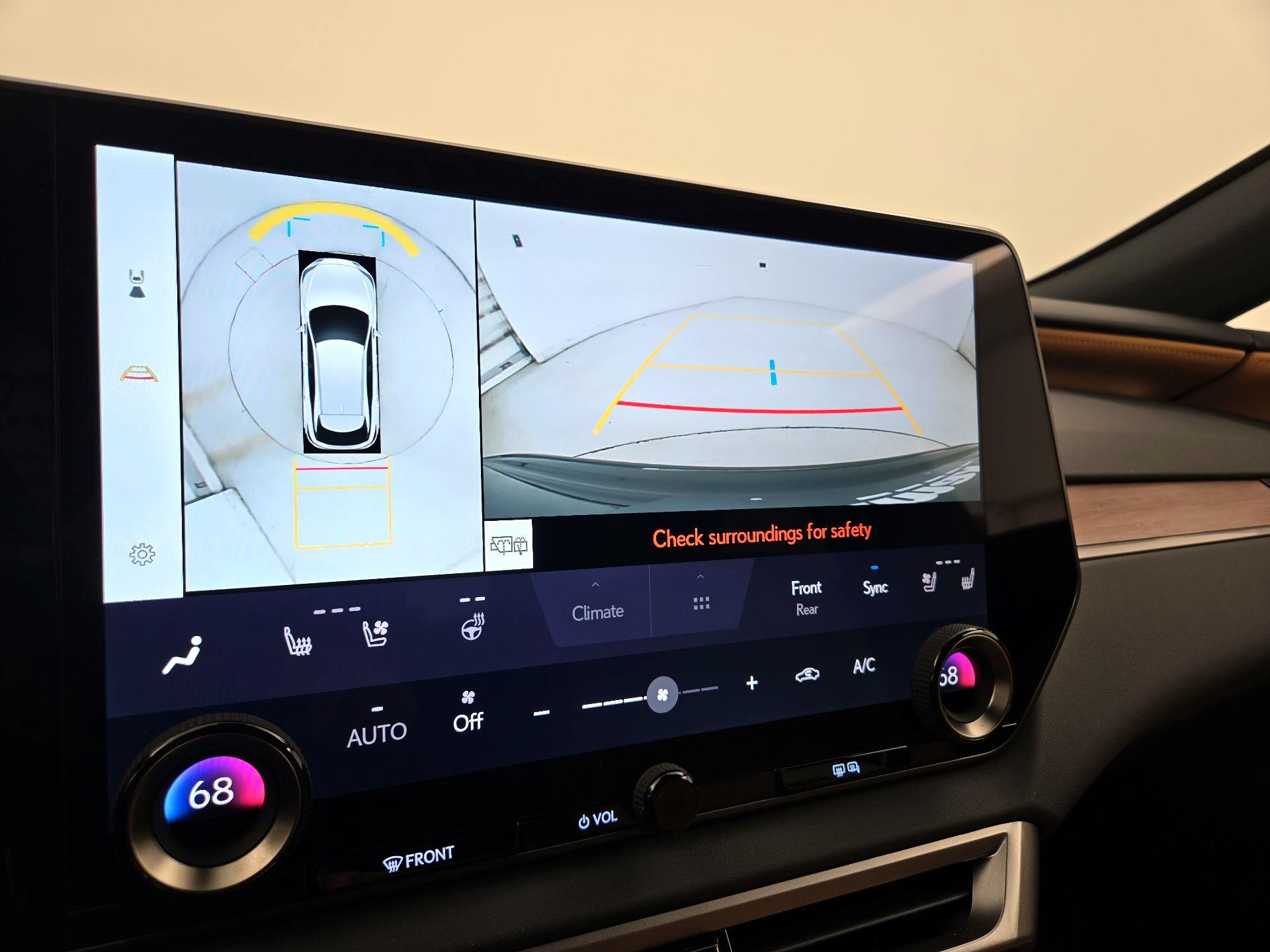 Thumbnail: 2025 Lexus RX - 15