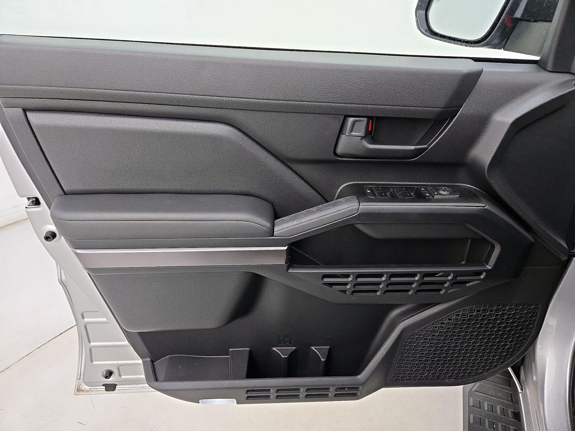 Thumbnail: 2025 Toyota 4Runner - 12