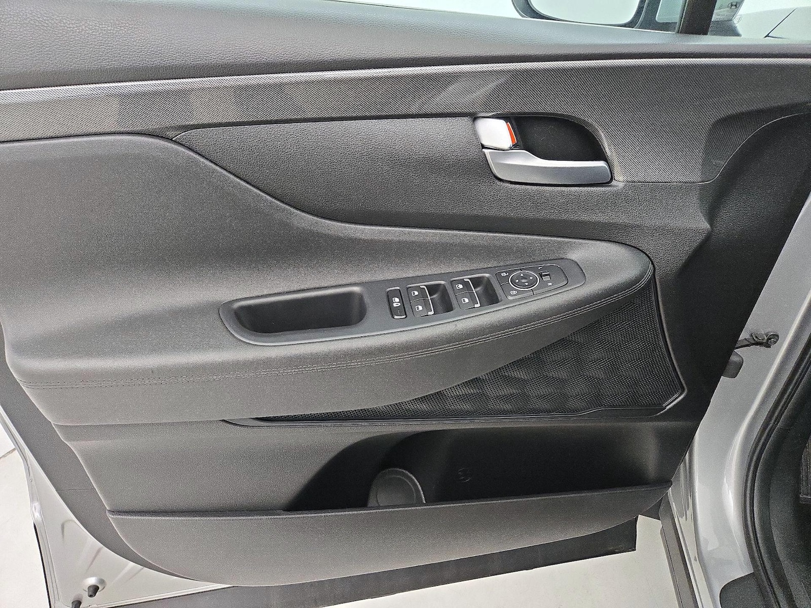 2023 Hyundai Santa Fe SE - Photo 13