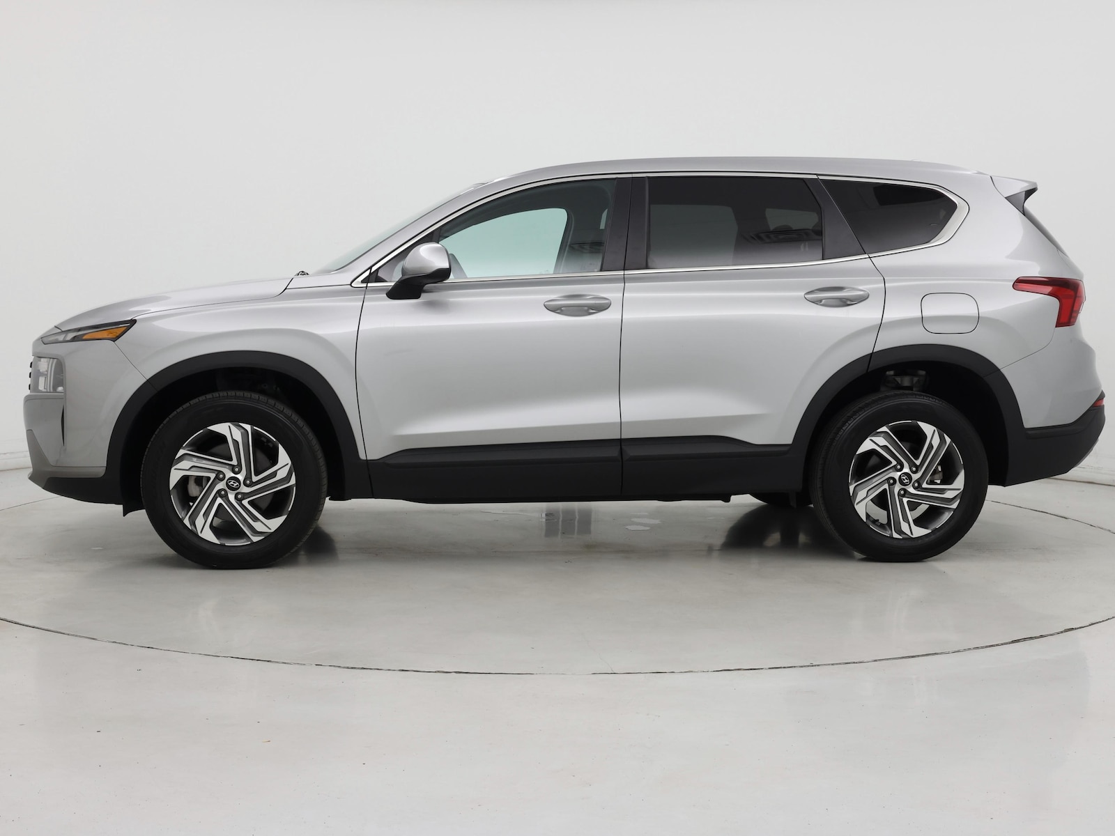 2023 Hyundai Santa Fe SE - Photo 4